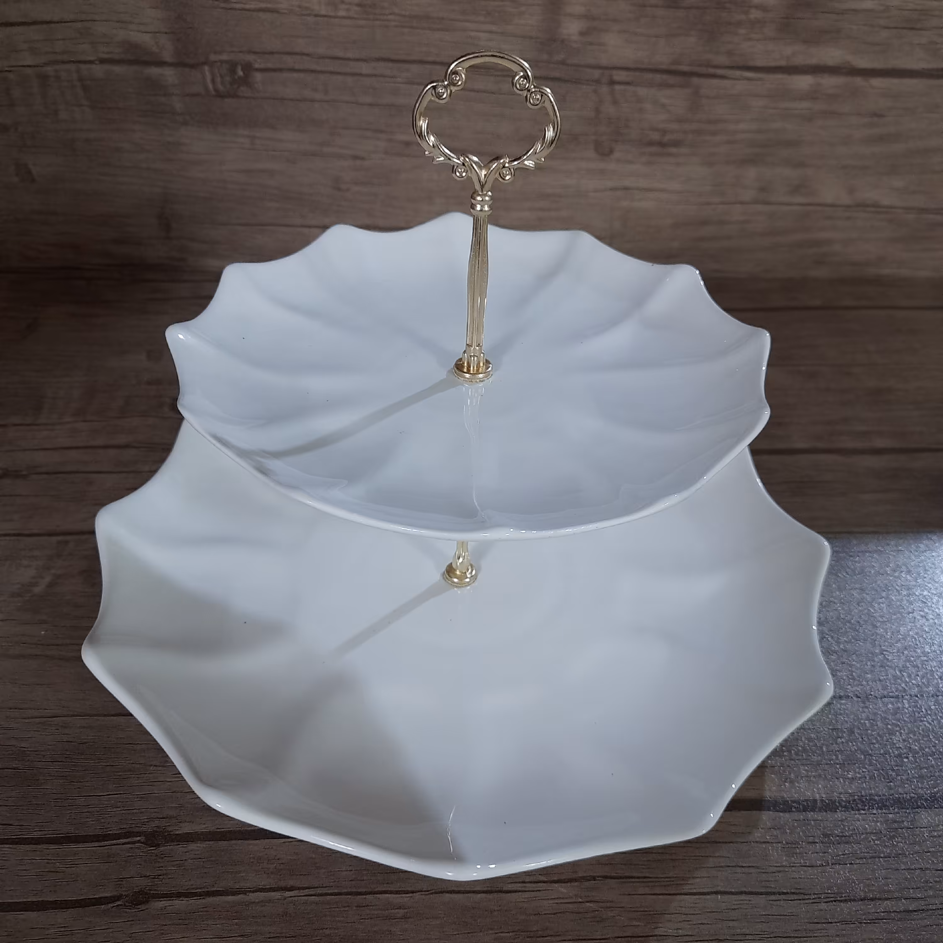 شیرینی خوری دوطبقه طرح شاییلین