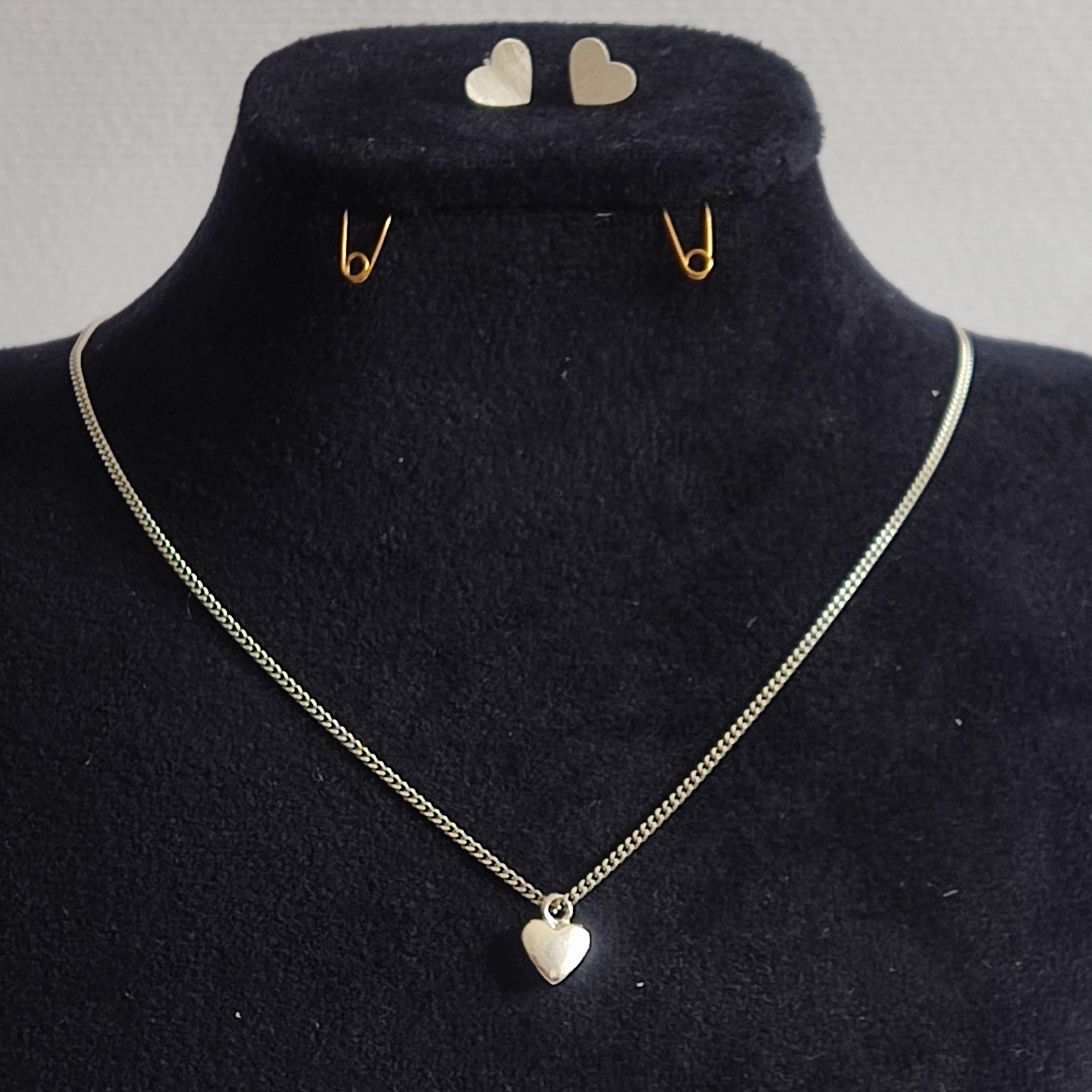 ست آویز گردنبند و گوشواره نقره 925 طرح قلب 