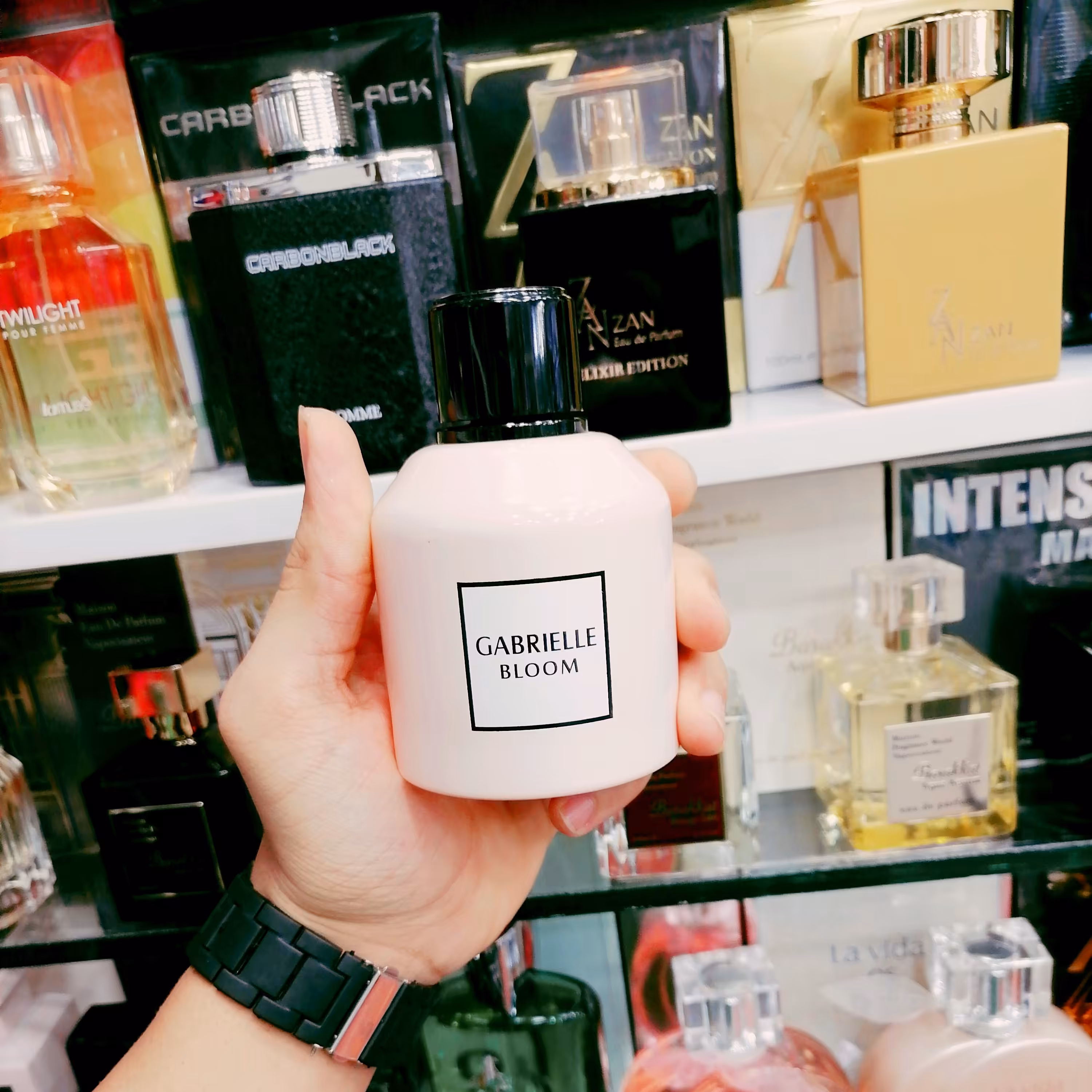 عطر ادکلن ادکلن اماراتی گوچی،گوجی، گوچی بلوم، گوجی بلوم، گابریل بلوم 100 میل زنانه 