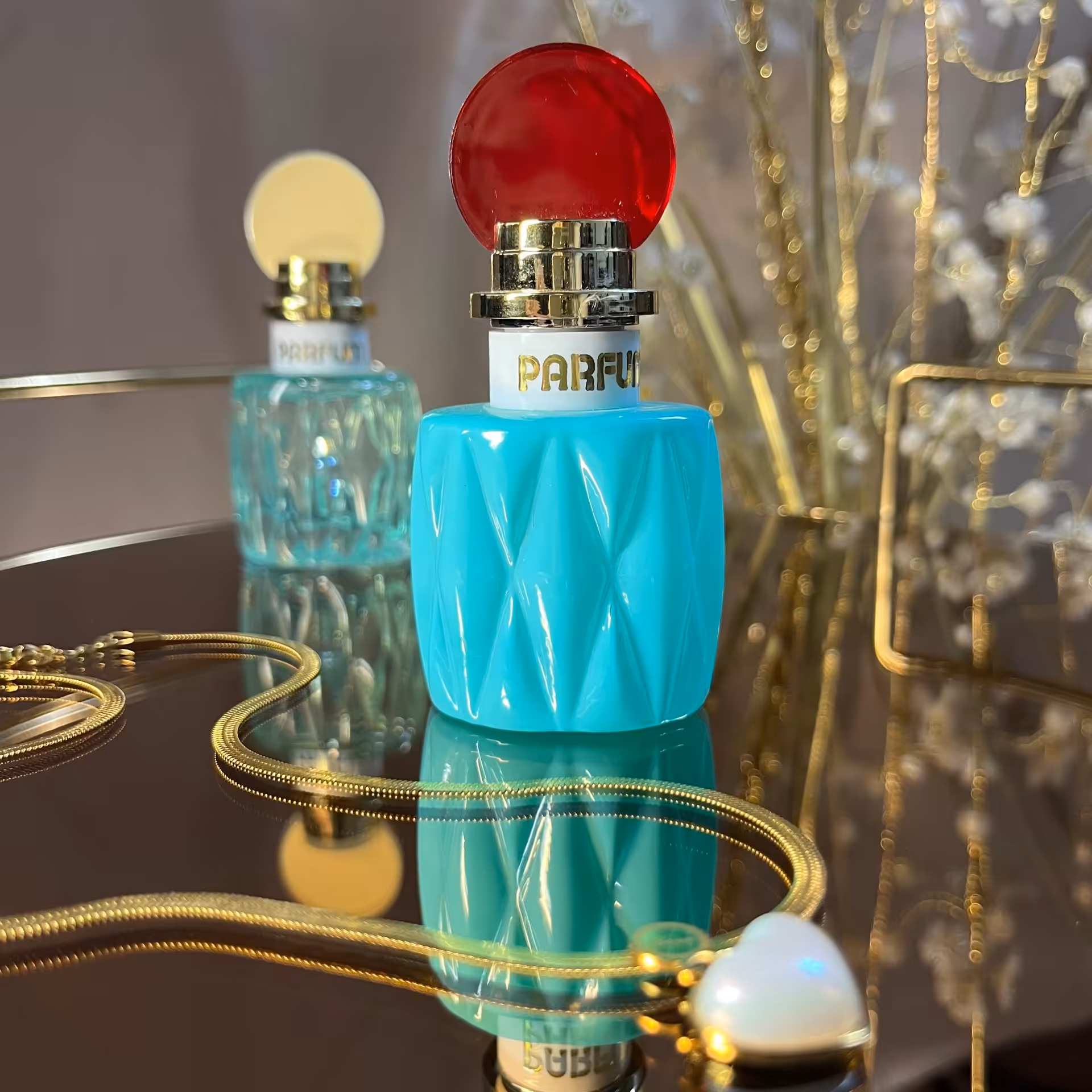 ادکلن دلبر و دخترونه 
ملایم و شیرین 
ماندگاری عالی 