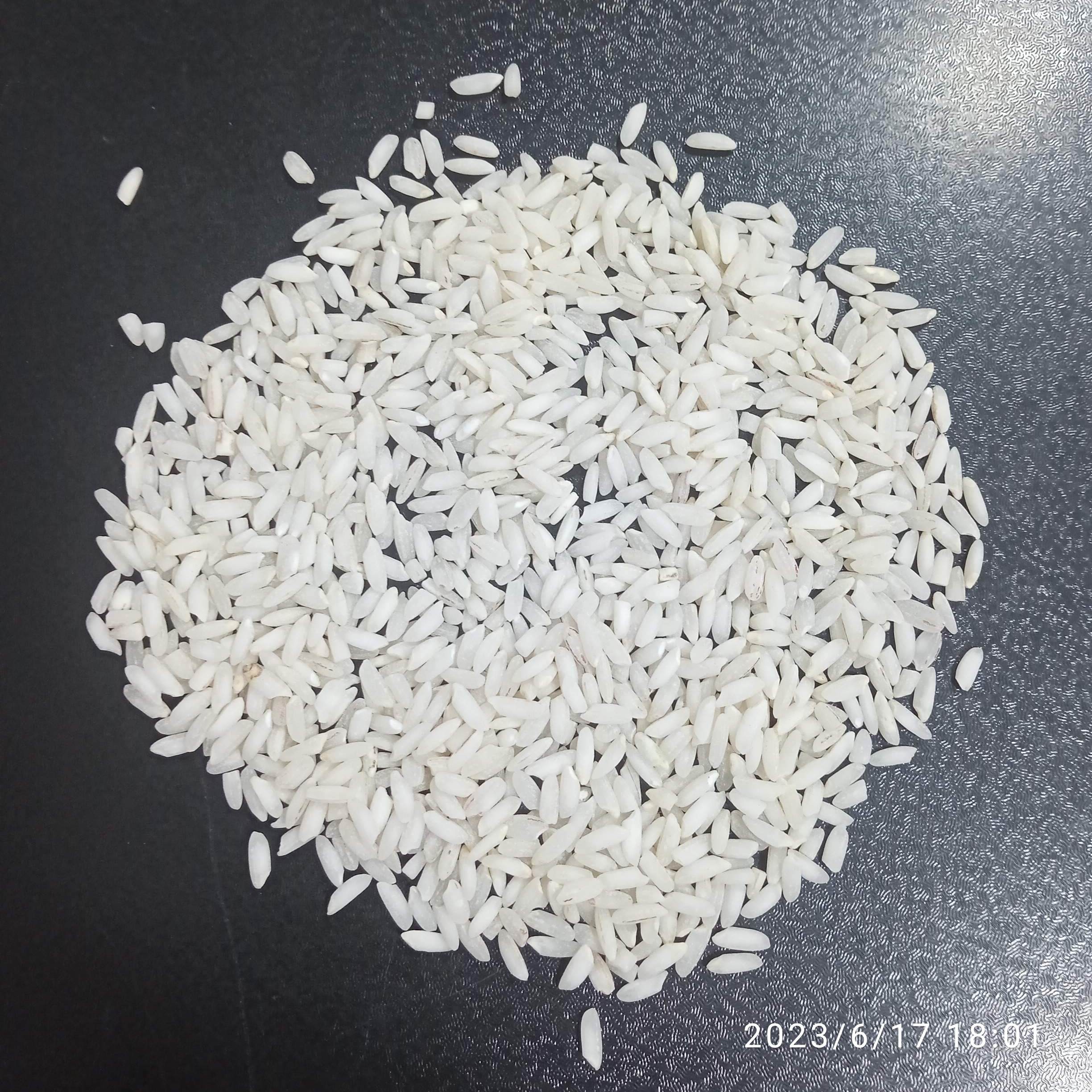 برنج عنبربو خوزستان درجه یک عطرعالی وخوشمزه