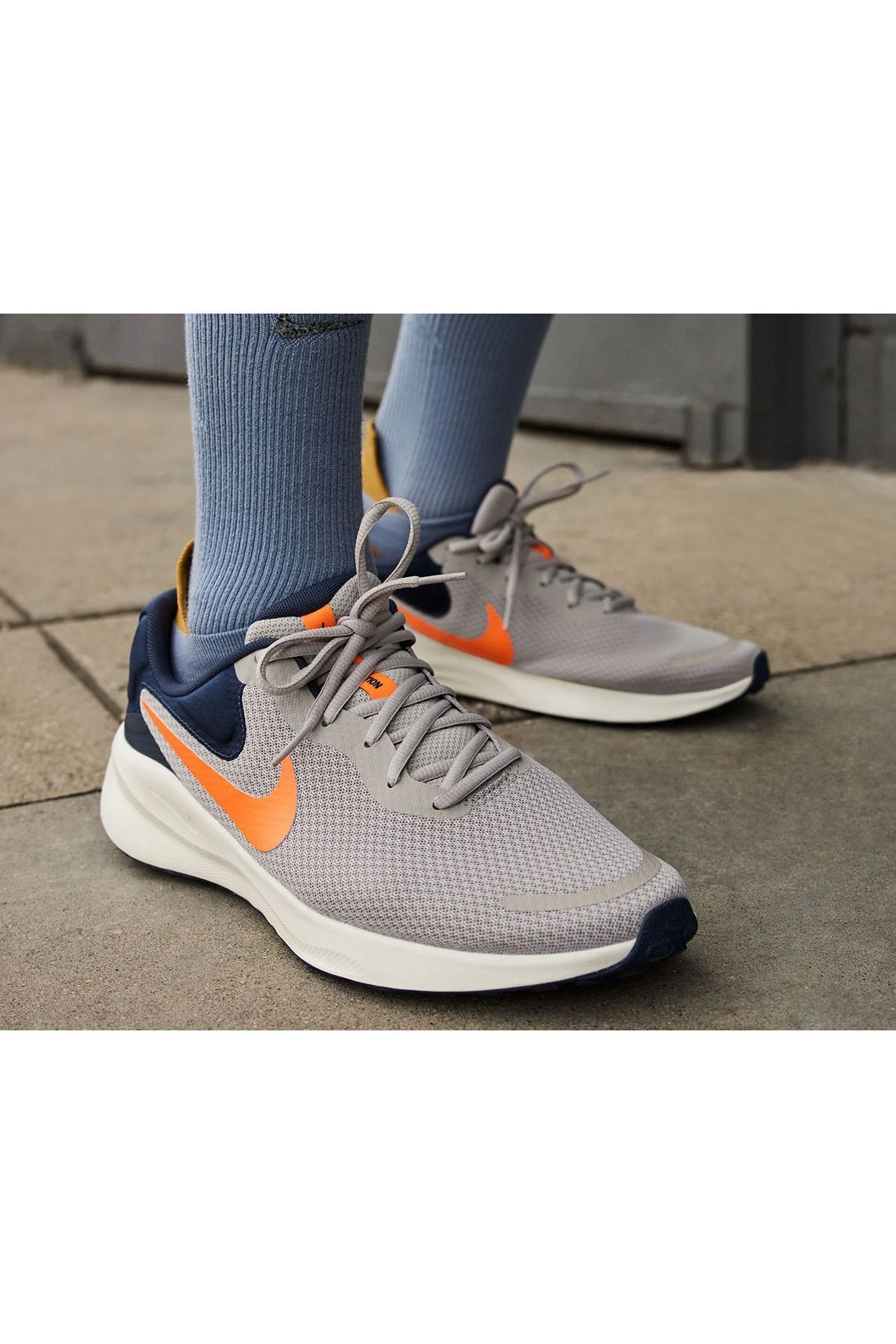 کفش پیاده روی نود مردانه در حال رانینگ انقلاب Nike