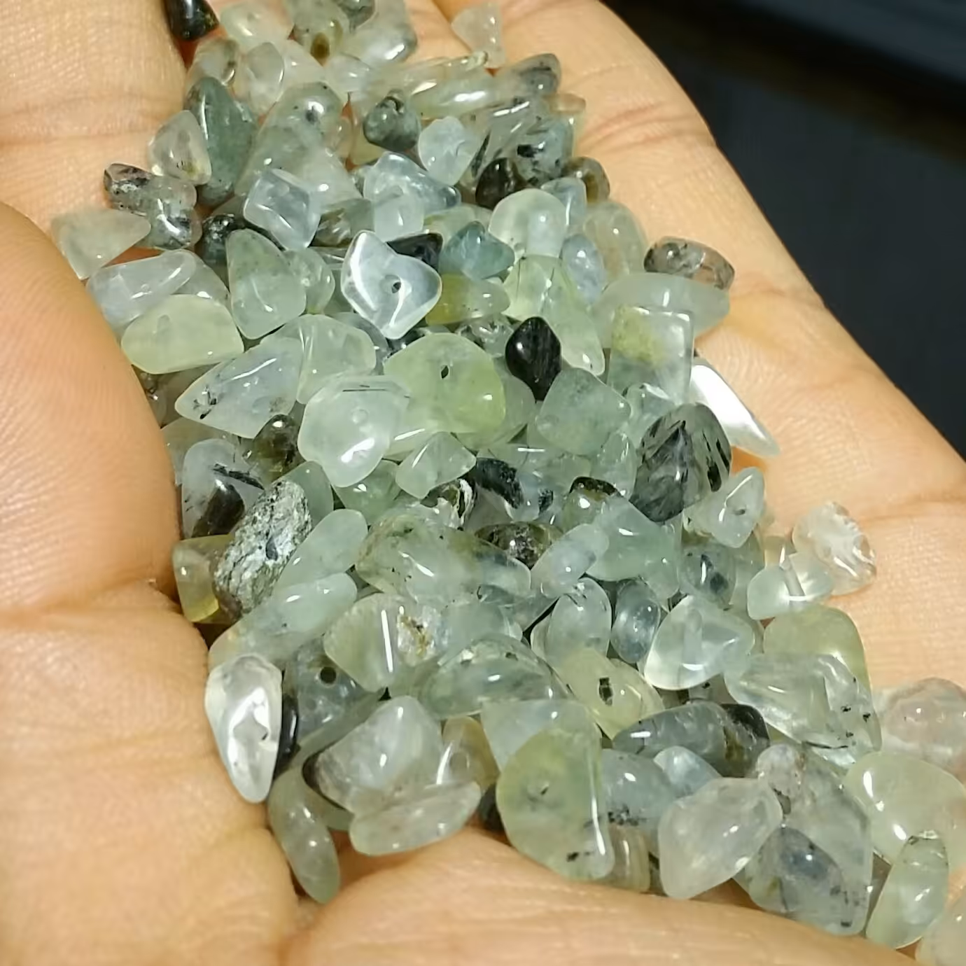 پرهینت مهره چیپسی یا دفرمه سنگ پرهینت سبز قیمت برای یک گرم درج شده