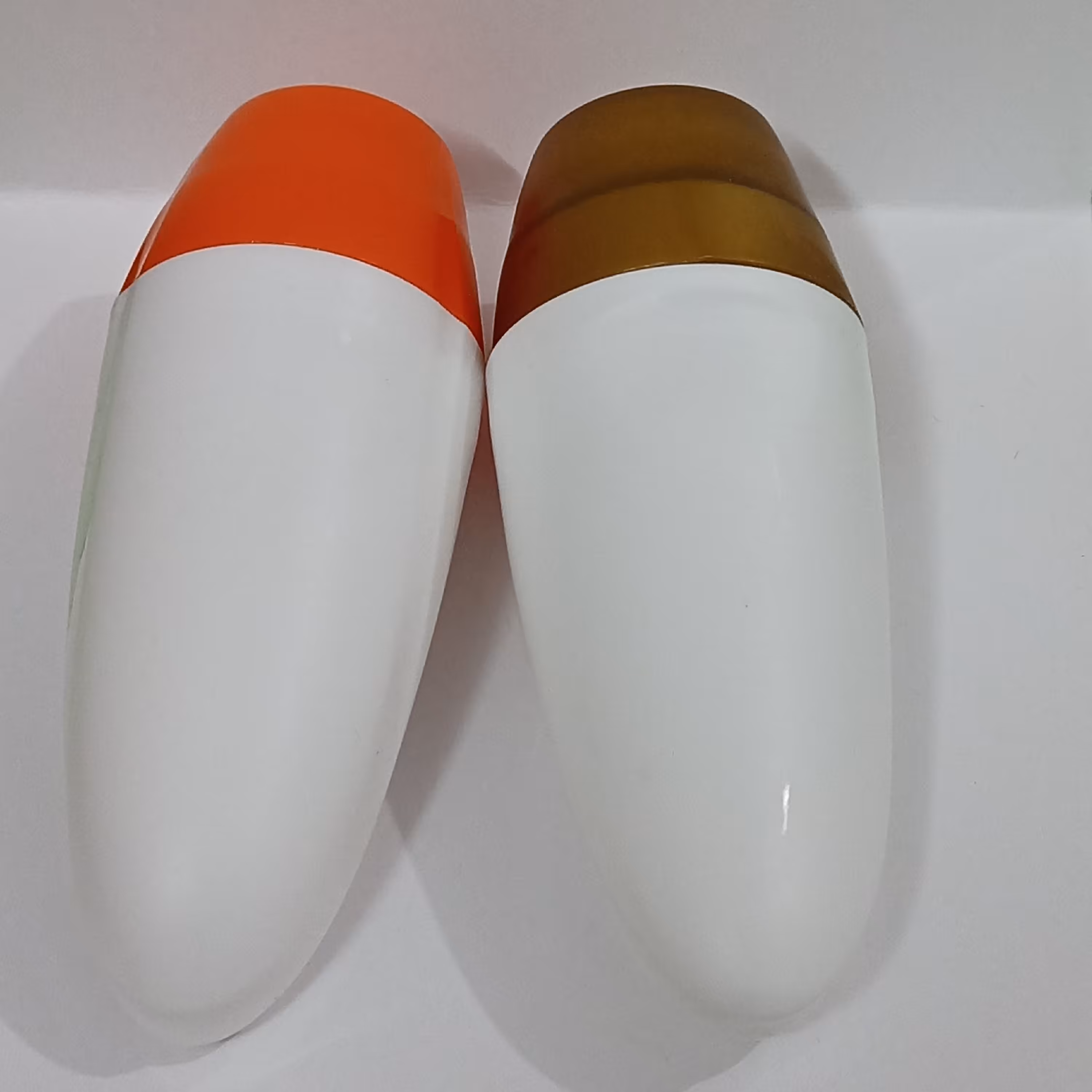 مام رولی کاملا گیاهی با بوی خوش و ماندگاری بالا سفید کننده طبیعی و ضد عرق  دراین محصول از روغنهای طبیعی استفاده شده