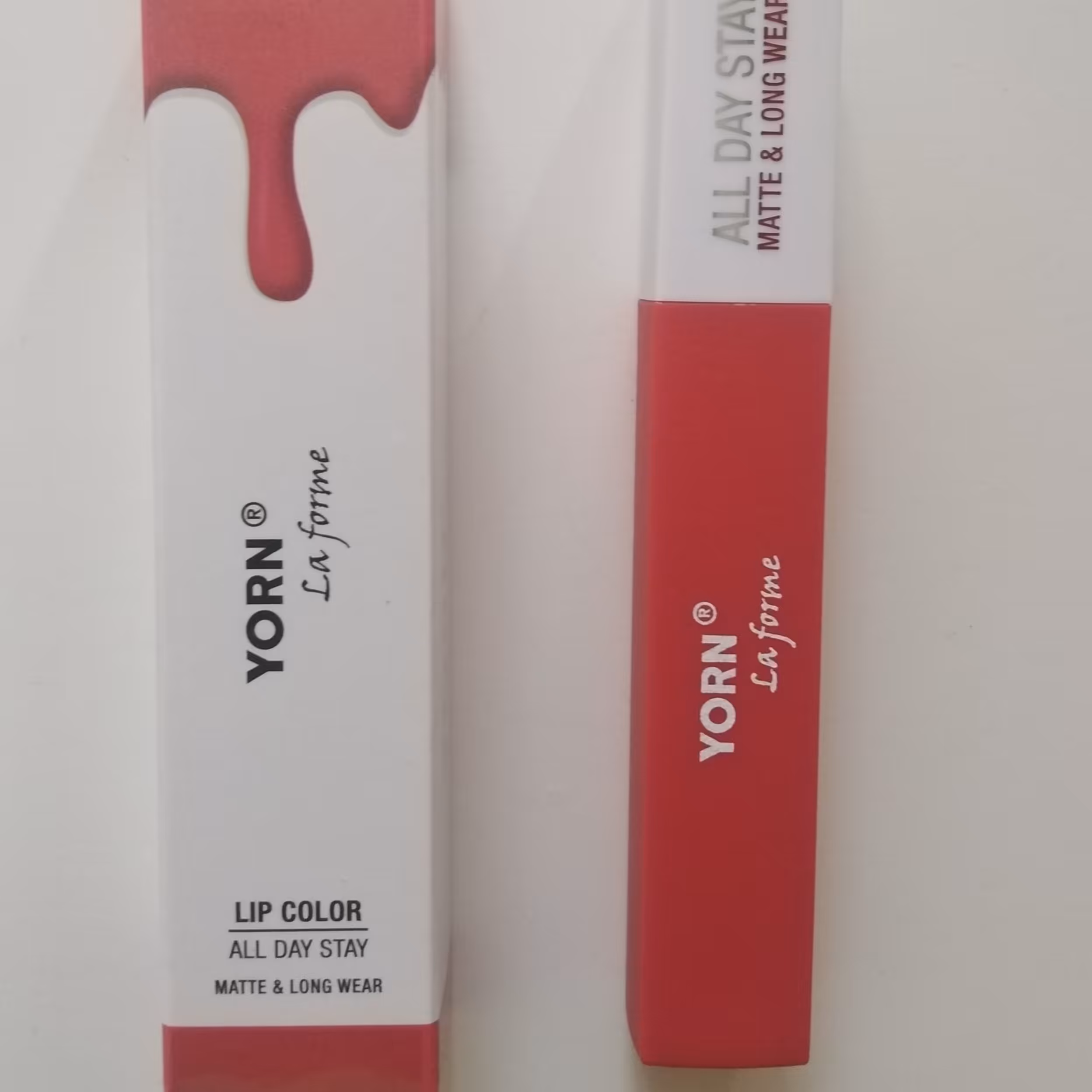 رژلب یورن با بافت مایع مات ومخملی با دوام بالا حاوی مرطوب کننده بدون ایجاد خشکی وچسبندگی 5میل ساخت المان