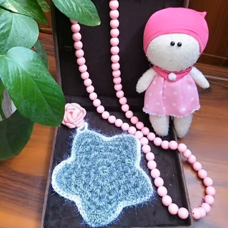 اسکاج طرح ستاره سوزنی دستباف با کیفیت مناسب شستن ظروف