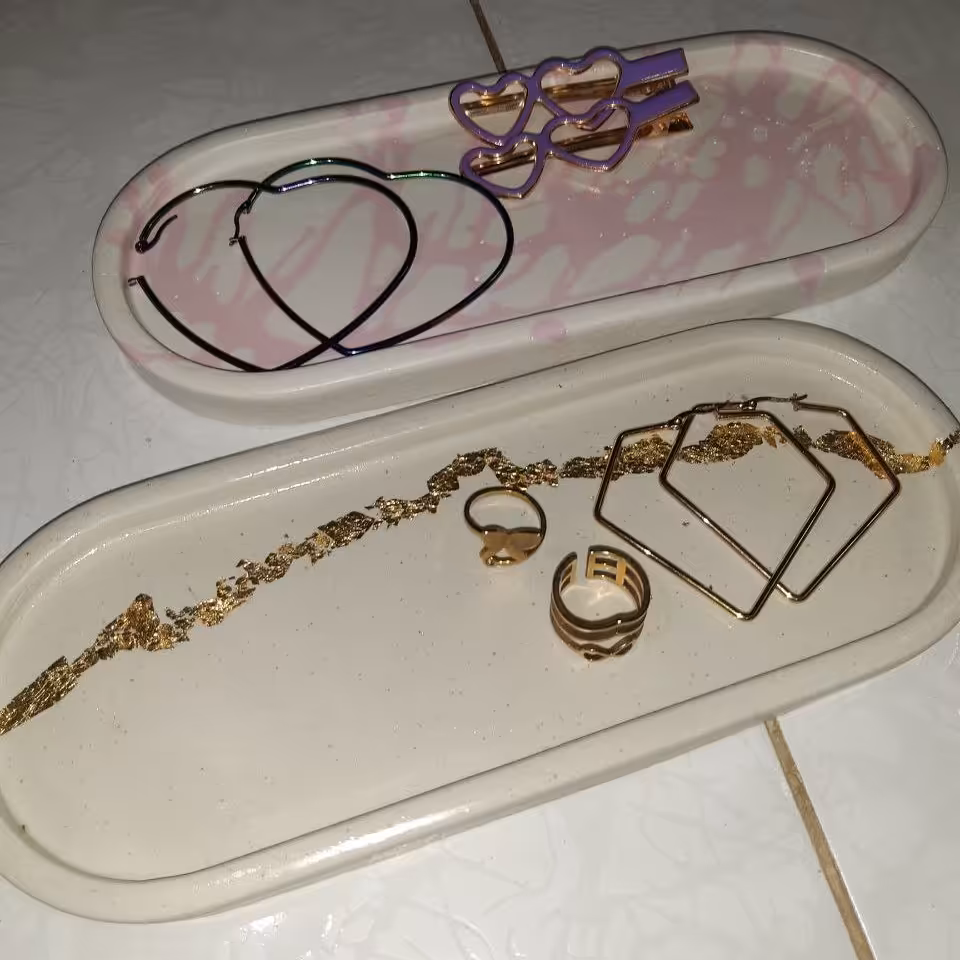 سینی بدلیجات و اکسسوری