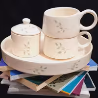 ست چای خوری دونفره .پخته شده با دمای مناسب.مناسب برای مصارف خانگی.هم با دست میتونید بشورید هم با ماشین ظرفشویی