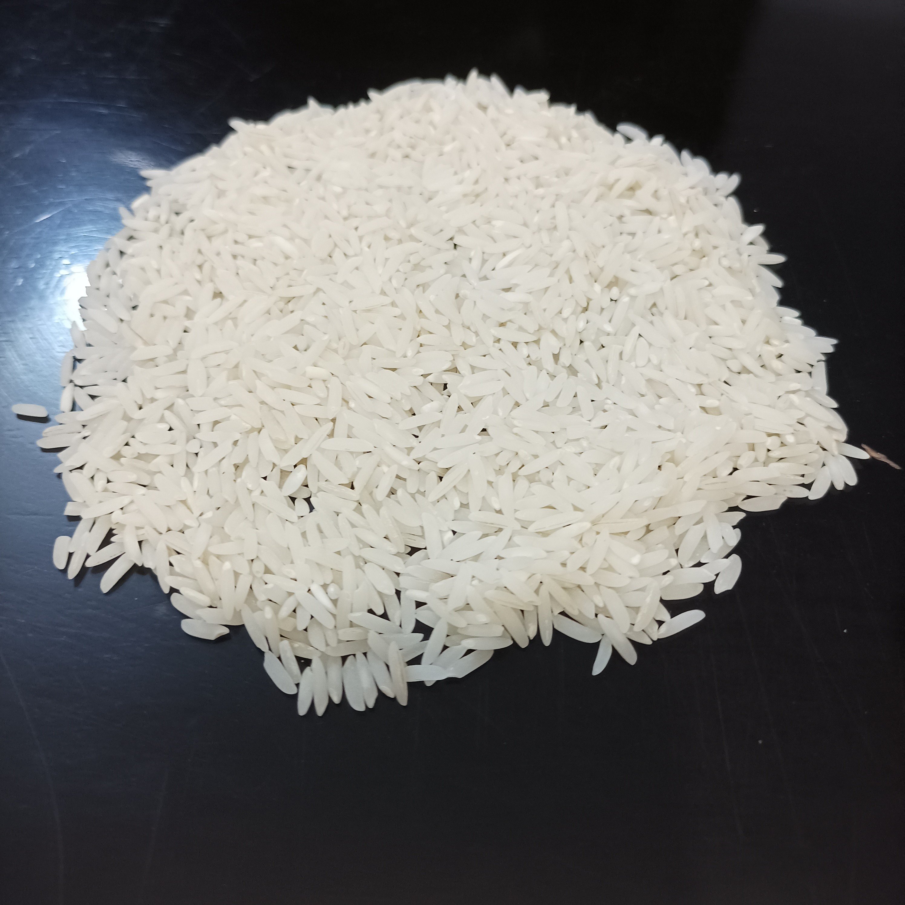 برنج طارم هاشمی کشت اول( ممتاز درجه یک ) وزن 10 کیلو