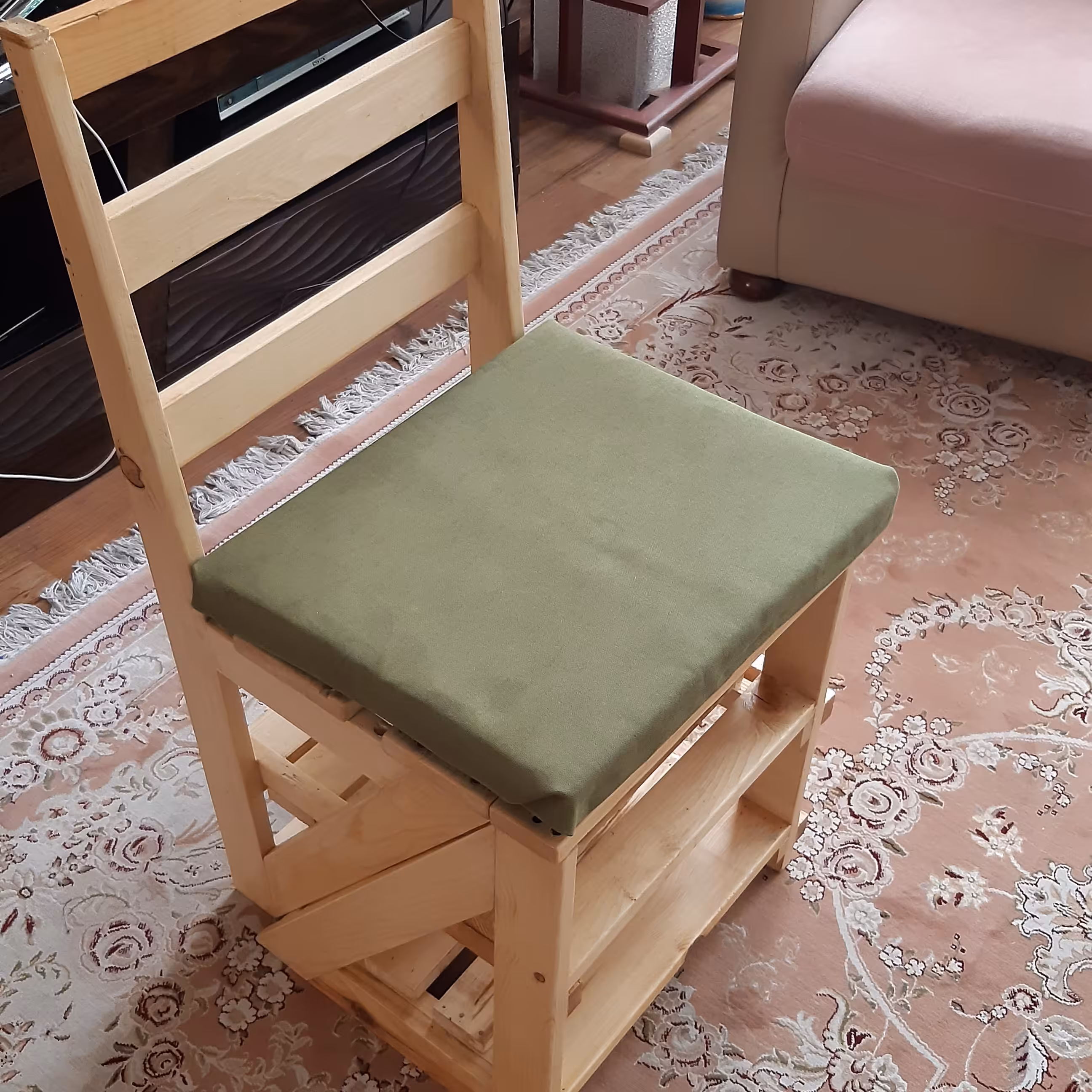 صندلی نردبان شو چوبی 