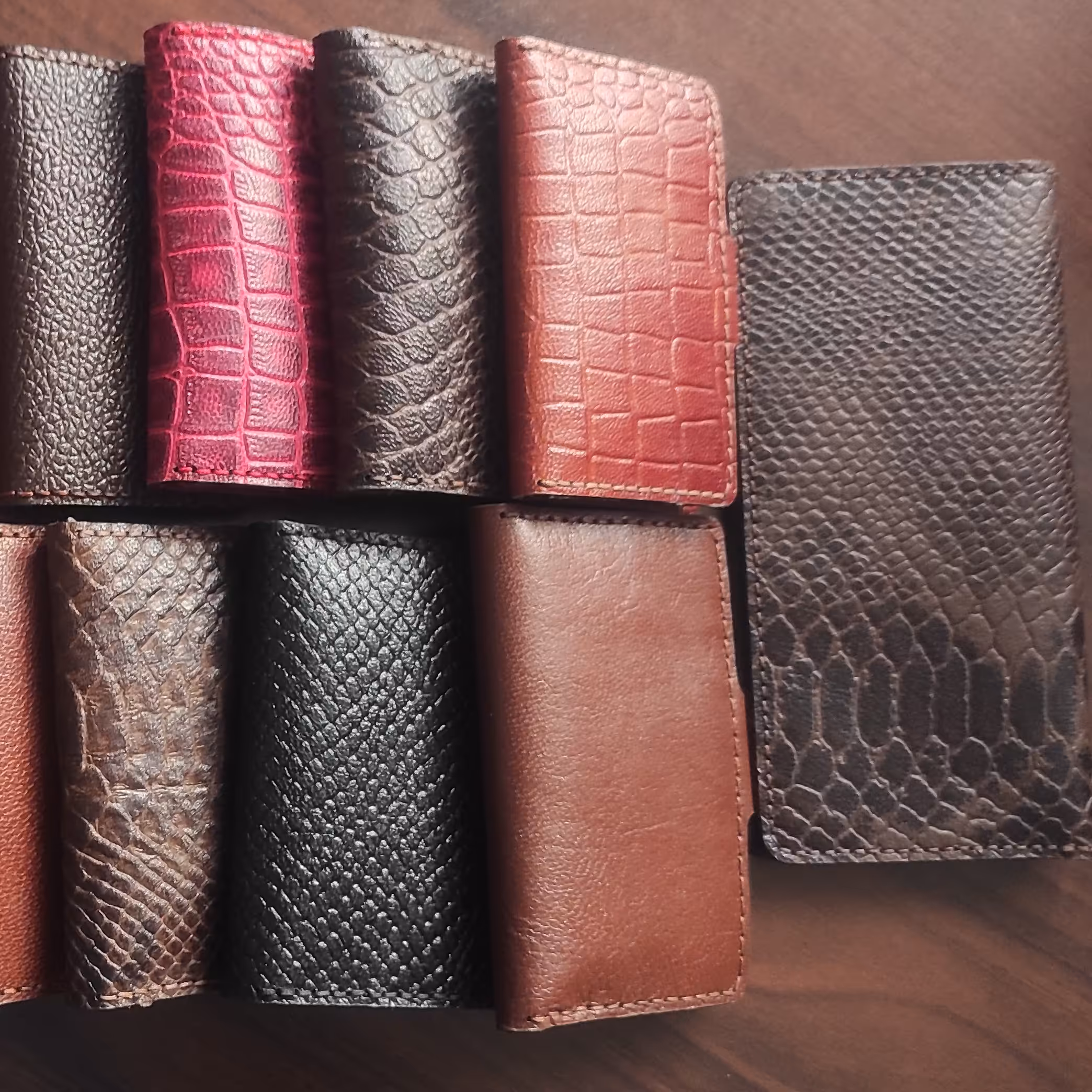 جاکارتی چرم طبیعی کاملا دست دوز رنگ بندی متنوع 