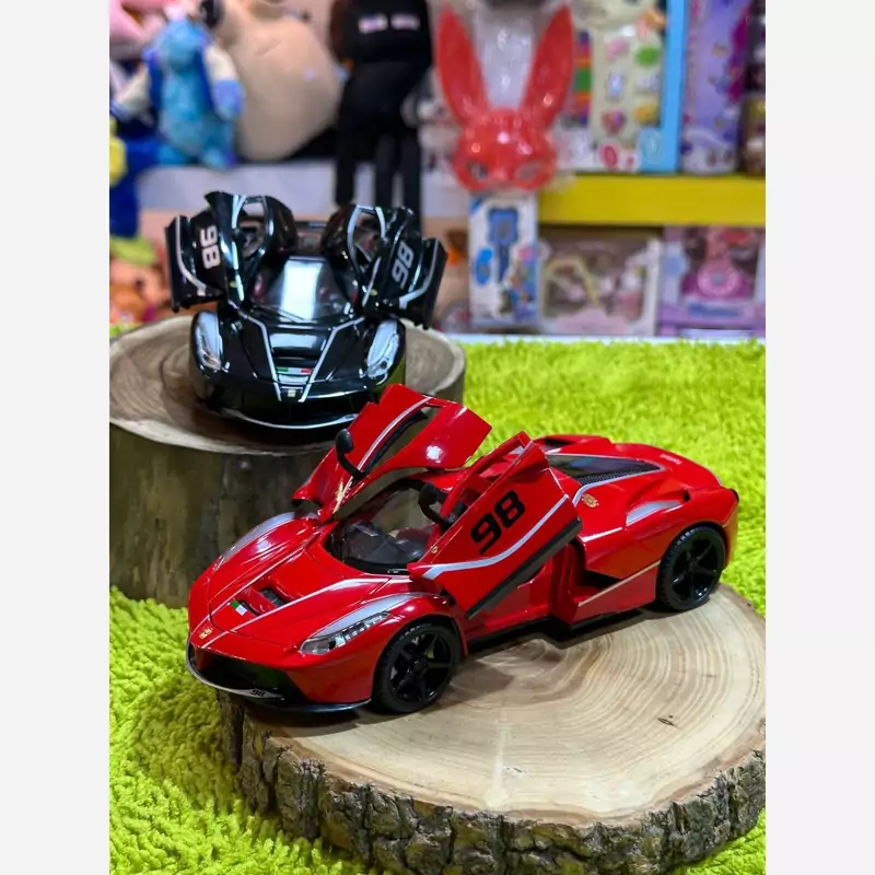 اسباب بازی ماشین فلزی مدل فراری لافراری La ferrari