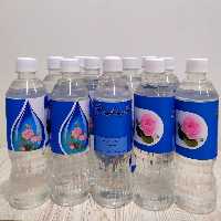 گلاب 100 درصد سنتی بومادران مهر ( نیم کیلویی )