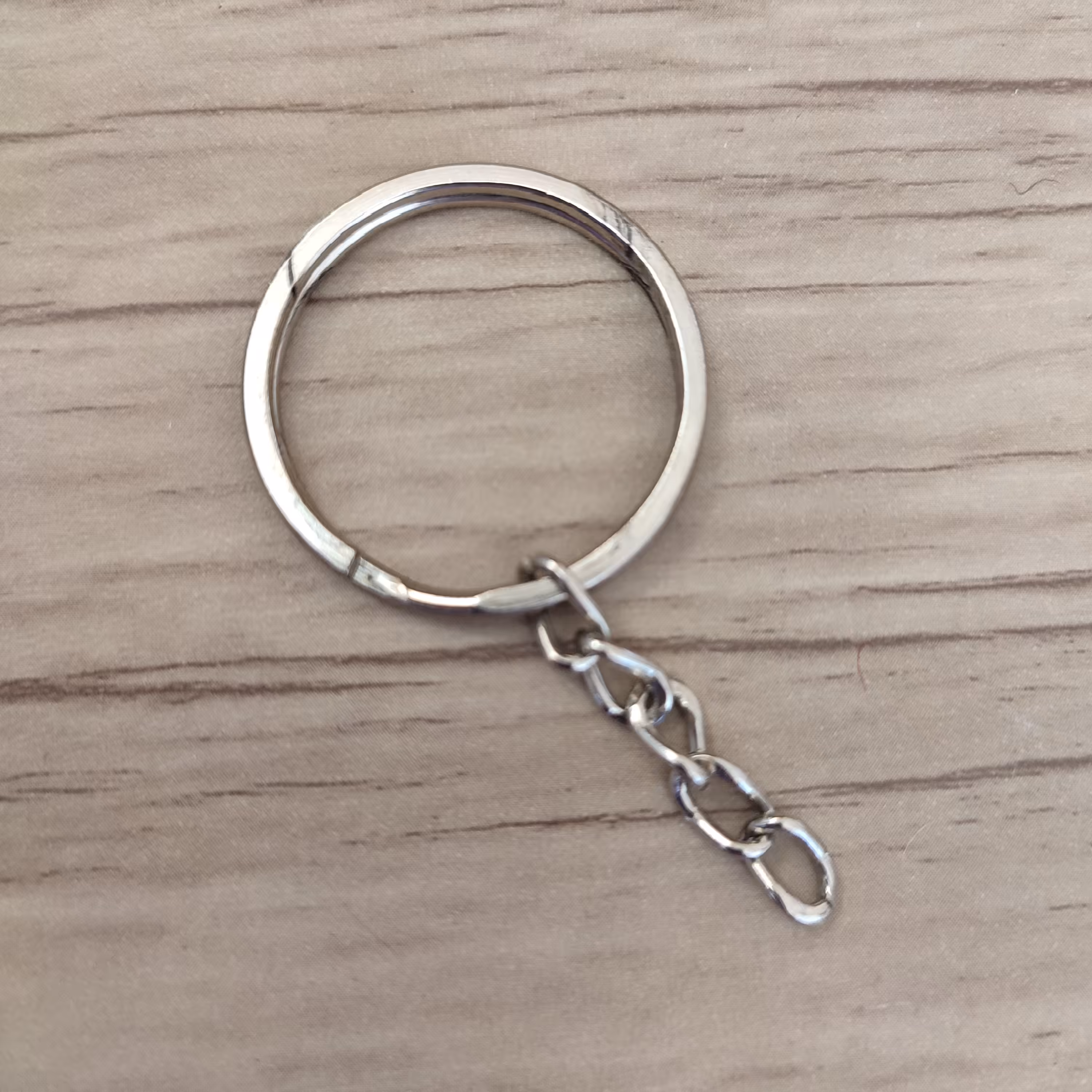 حلقه و زنجیر سر کلیدی جاسوییچی نقره ای 2 سانت