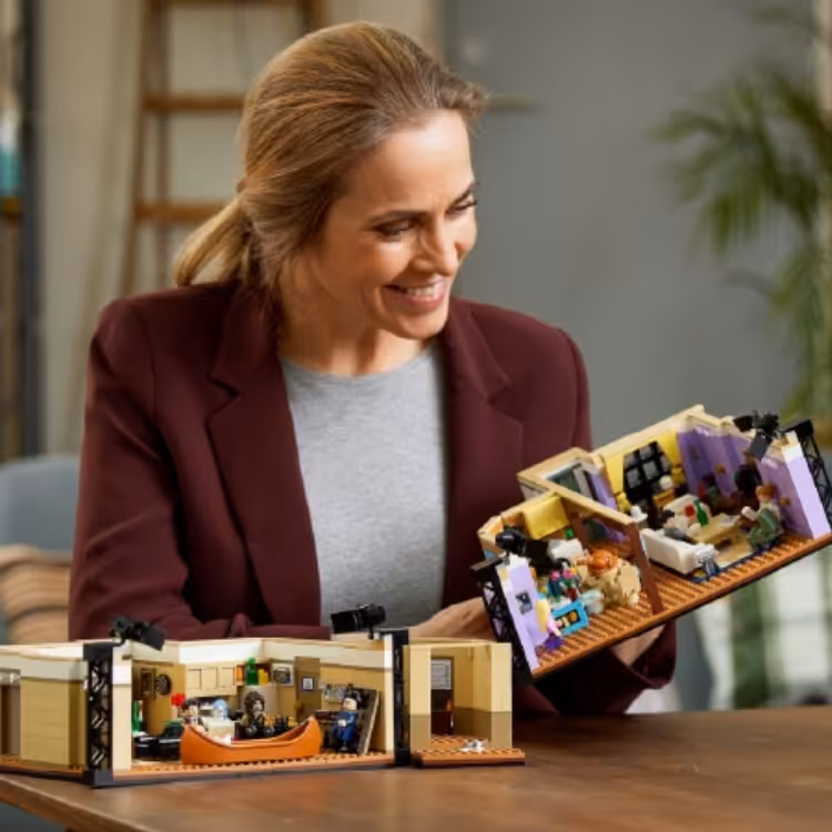 ست لگو سری کریتور اکسپرت طرح آپارتمان سریال فرندز کد 10292
Lego Creator Expert The Friends Apartments