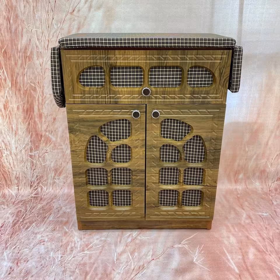 میز اتوجنس  ام دی اف وکیوم شده در دو رنگ ارتفاع80عمق30عرض68هزینه ارسال به عهده مشتری وپسکرایه