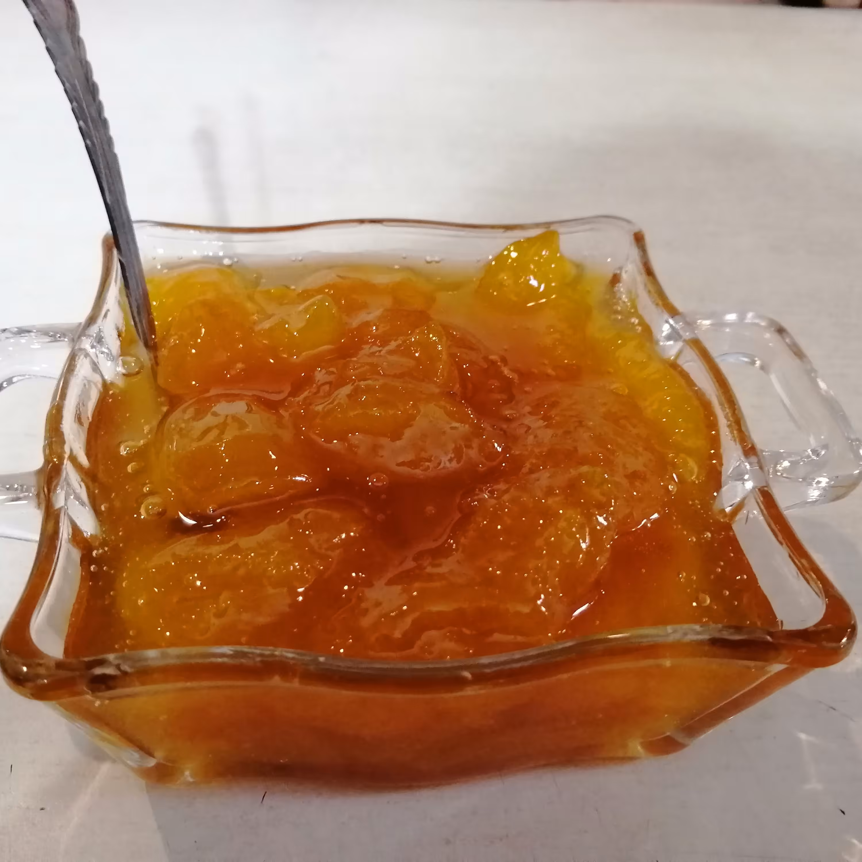 مربای قیسی خانگی تازه و خوشرنگ بدون مواد افزودنی 350گرمی 