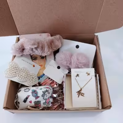 پک هدیه دخترانه و زنانه