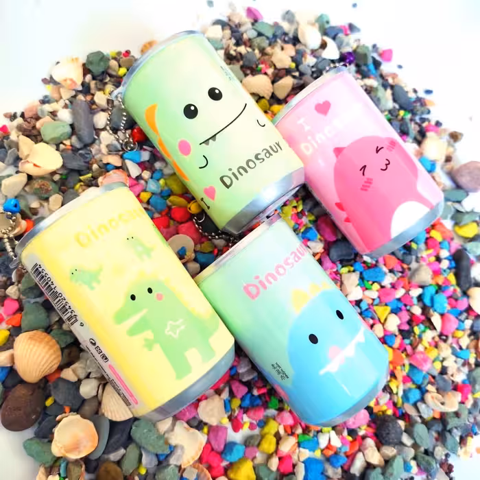 
دستمال مرطوب قوطی فانتزی مدل دایناسور، مرطوب کننده، دارای عصاره آلورا، انتی باکتریال، ویتامینه