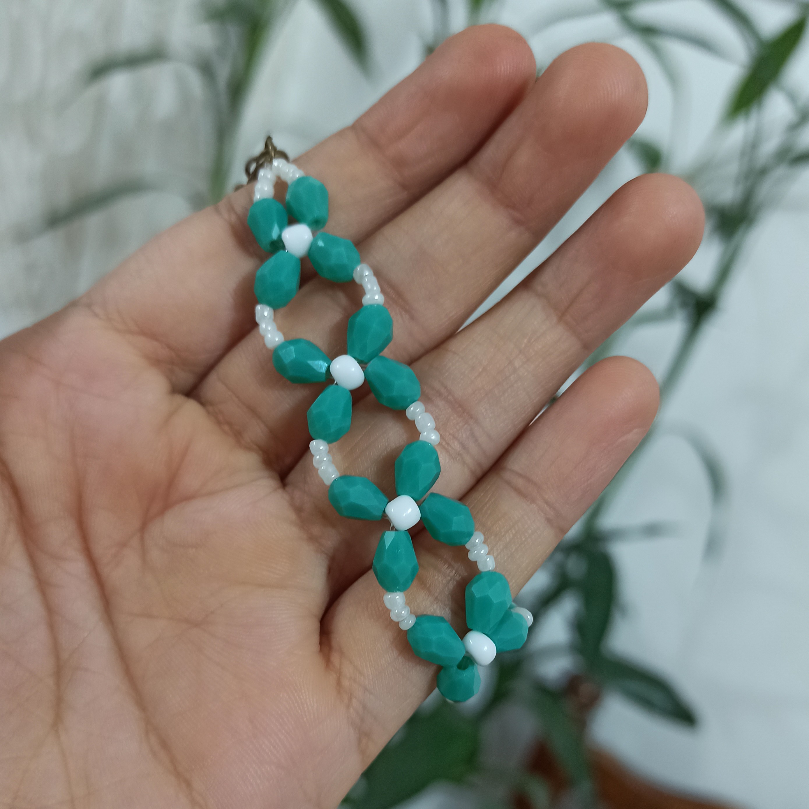 دستبند مروارید کریستال سبز دریایی و منجوق مرواریدی سفید