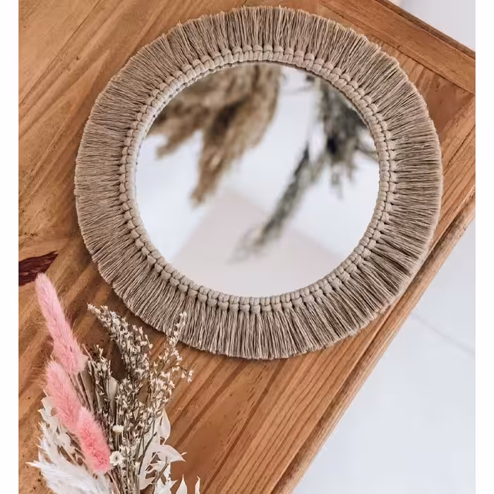 آینه دکوراتیو مکرومه بافی سایز اینه 25 سانتی متر رنگبندی دلخواه برند آرت بیوتی