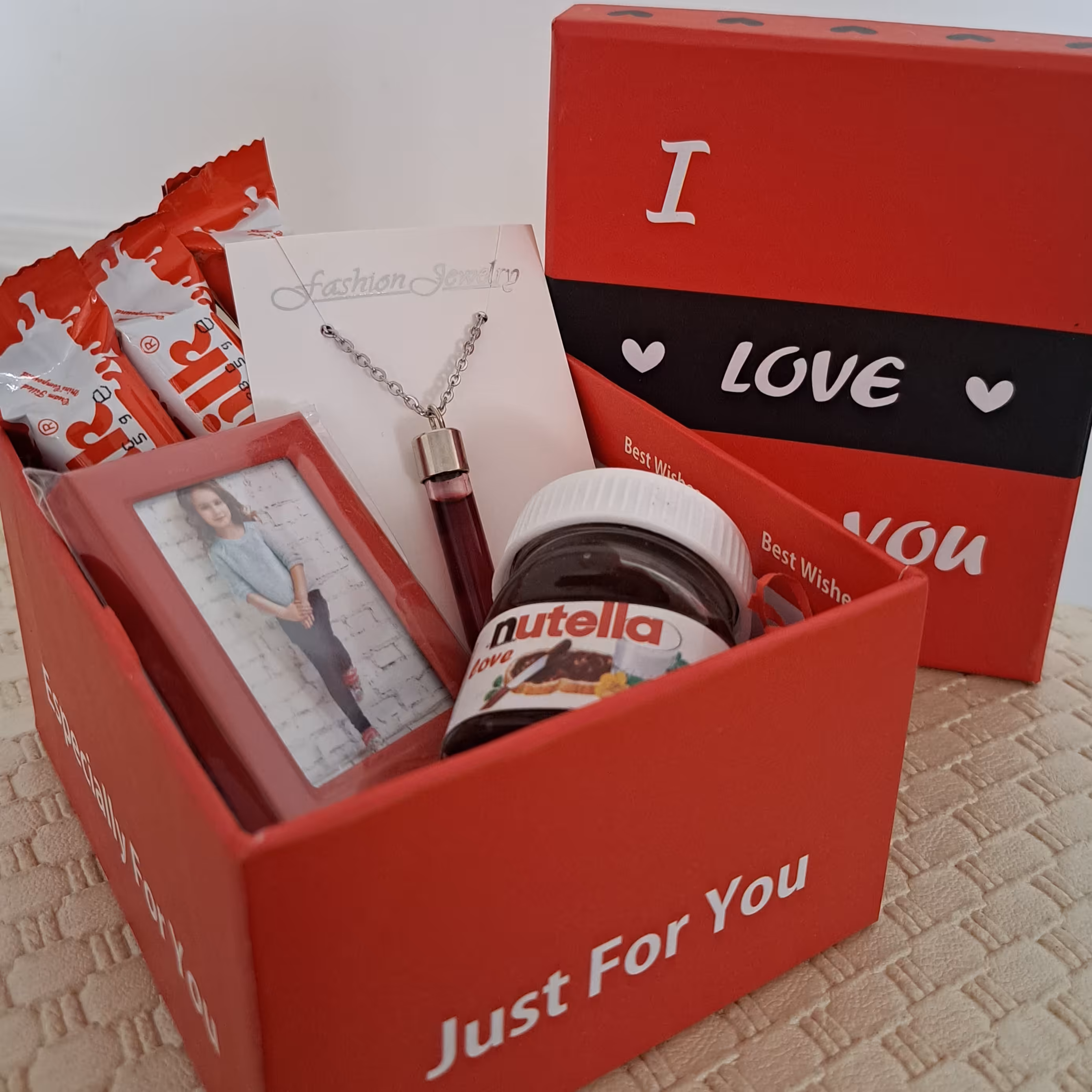 باکس هدیه ولنتاین قرمز