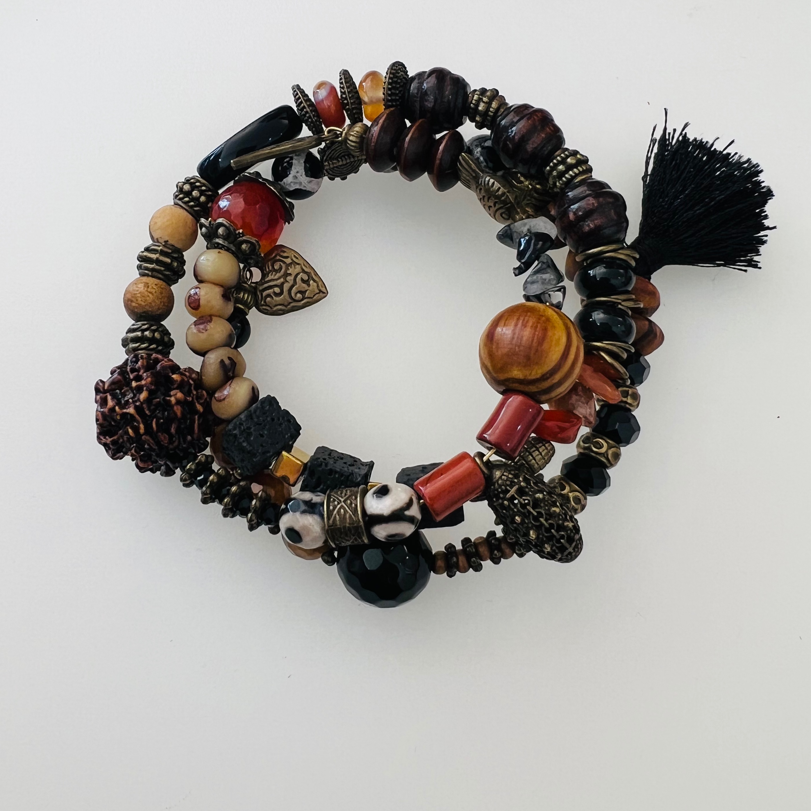 دستبند دستساز سه ردیفه سنگ و چوب و فلز 