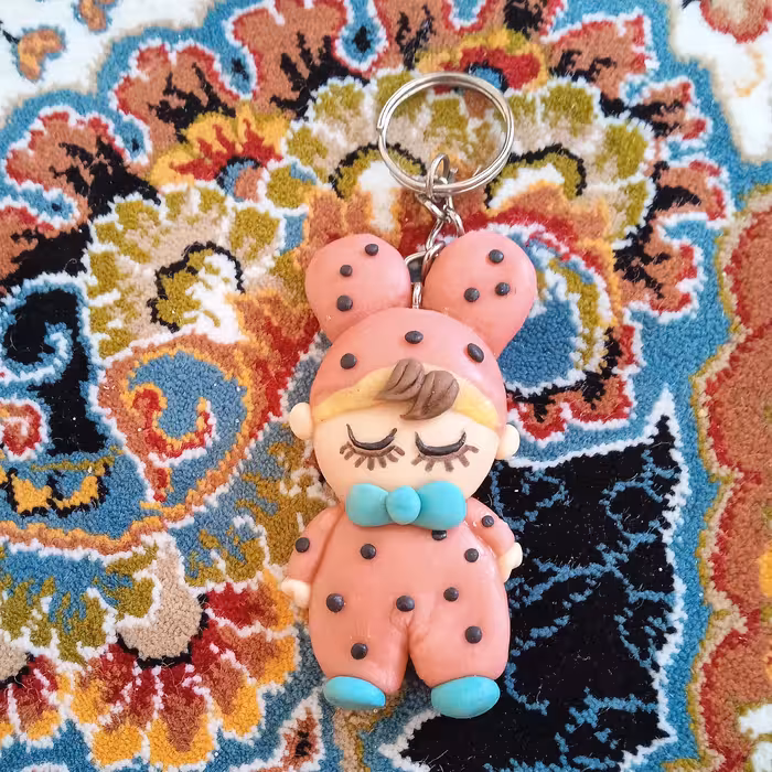 جاسوییچی دختر بچه