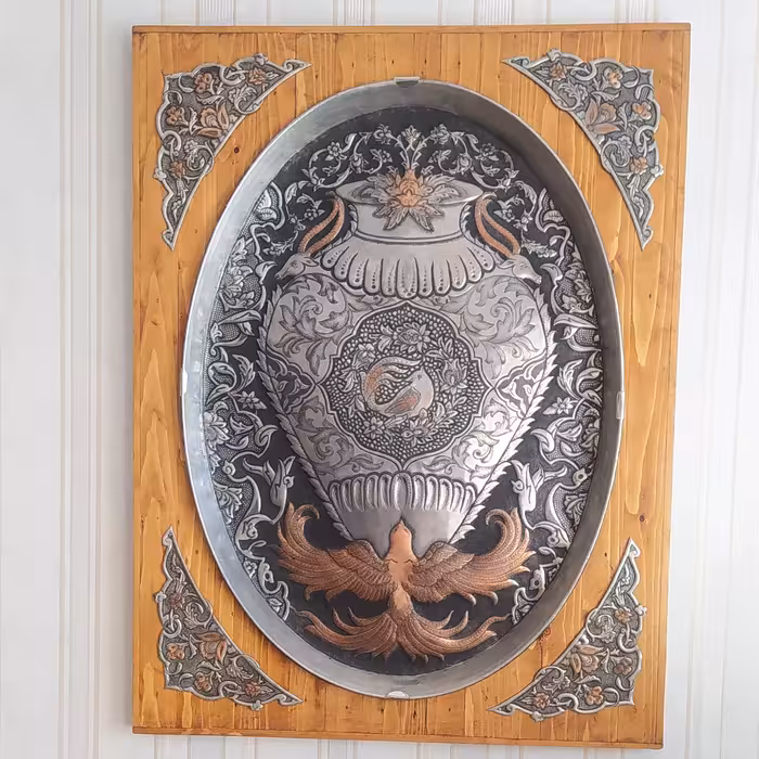 تابلو مسی با قاب از چوب راش، و لچک های مسی