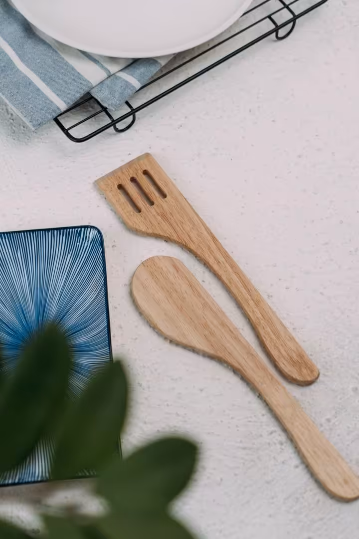 قاشق چوبی اشپزخانه دو عددی