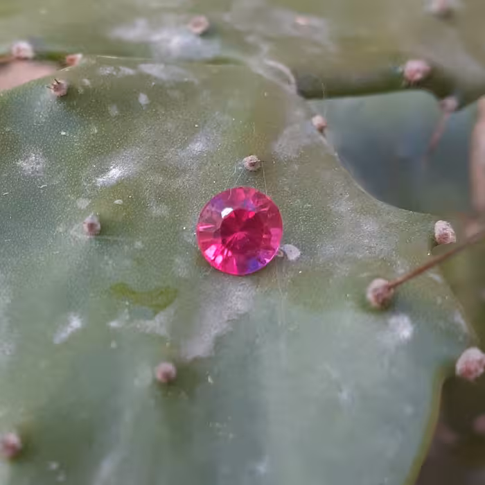 اسپینل سرخ(0/85قیراط)