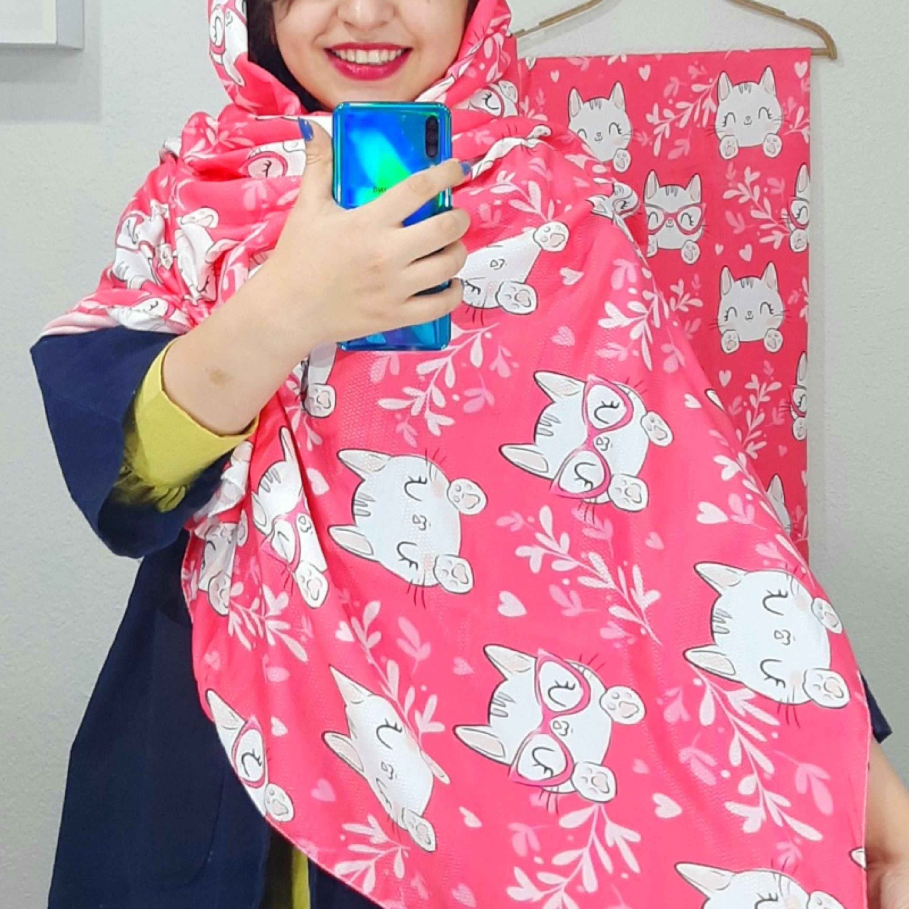 شال طرحدار گربه صورتی فانتزی نخی کد 16