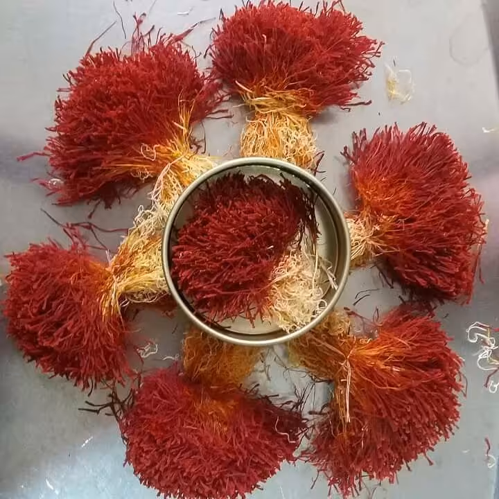 زعفران دختر پیچ