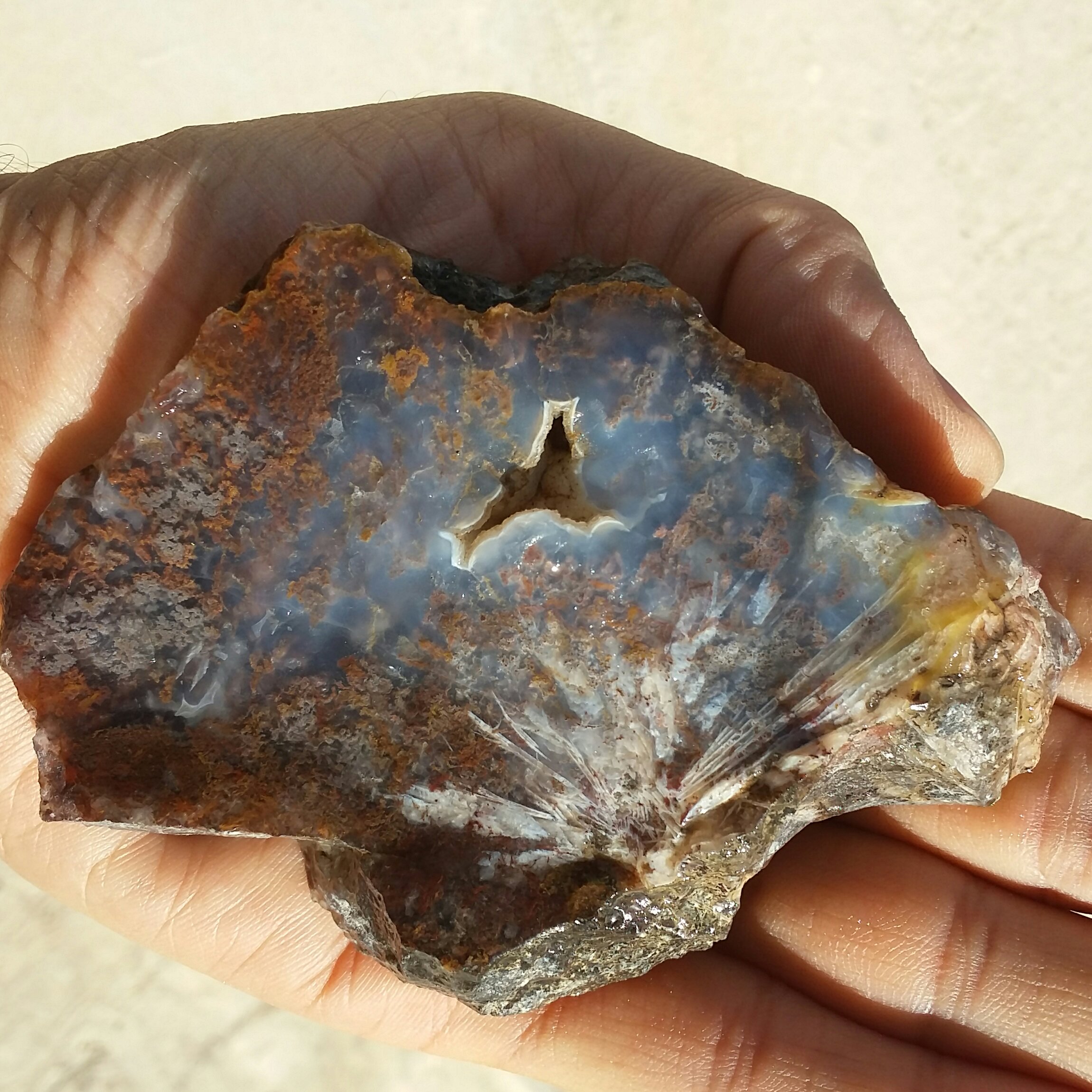 اسلایس سنگ راف عقیق شکوفه منظره رتایلی کمیاب محشررر کاملا طبیعی
تابلو نقاشی طبیعی
با قابلیت ساخت چند نگین قیمتی