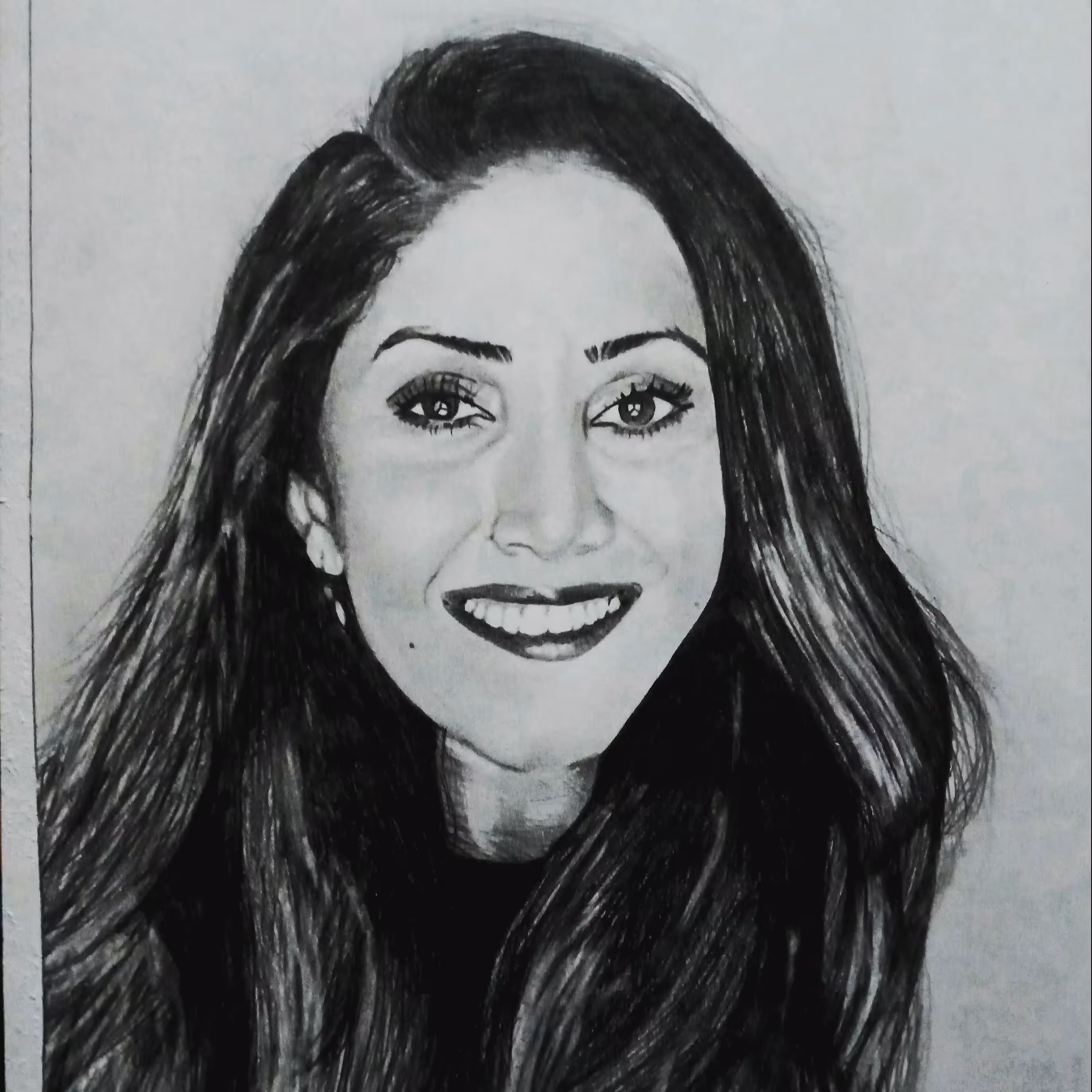 طراحی چهره سیاه قلم سایز(A4)دقیقا عین چهره خودتون برای کادو و هدیه 