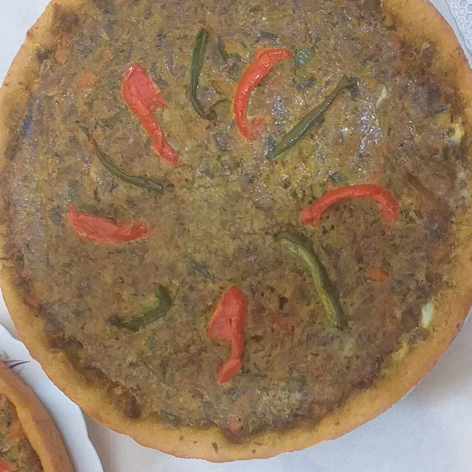 پیتزای مخلوط گوشت و سبزیجات دنکرز