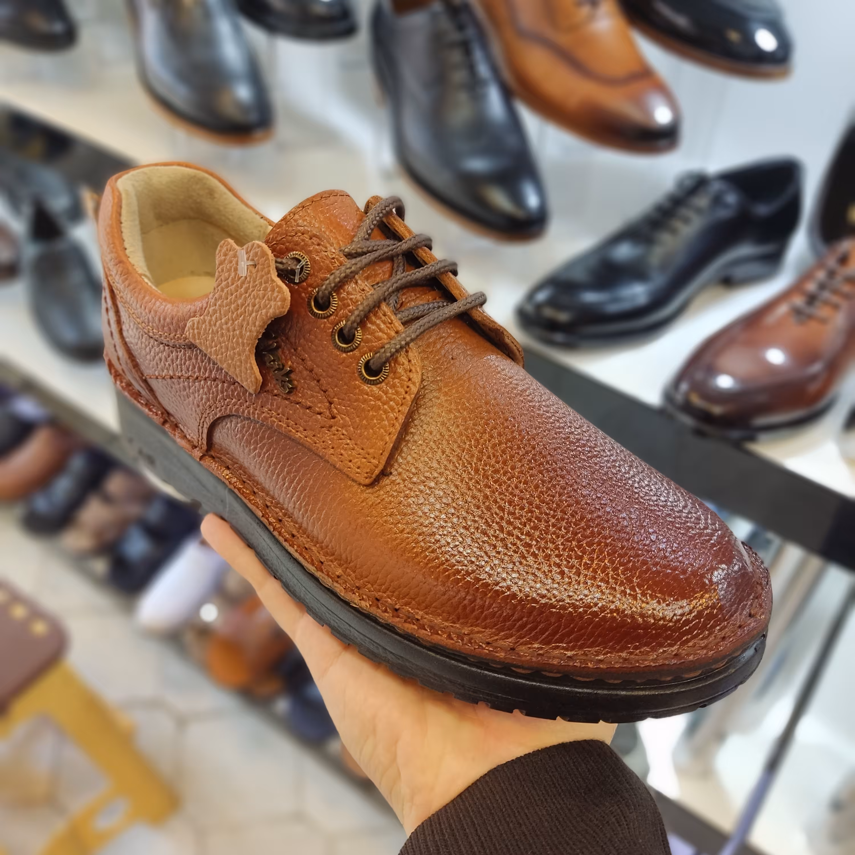 کلارک طبی تمام چرم دور دوخت بند دار