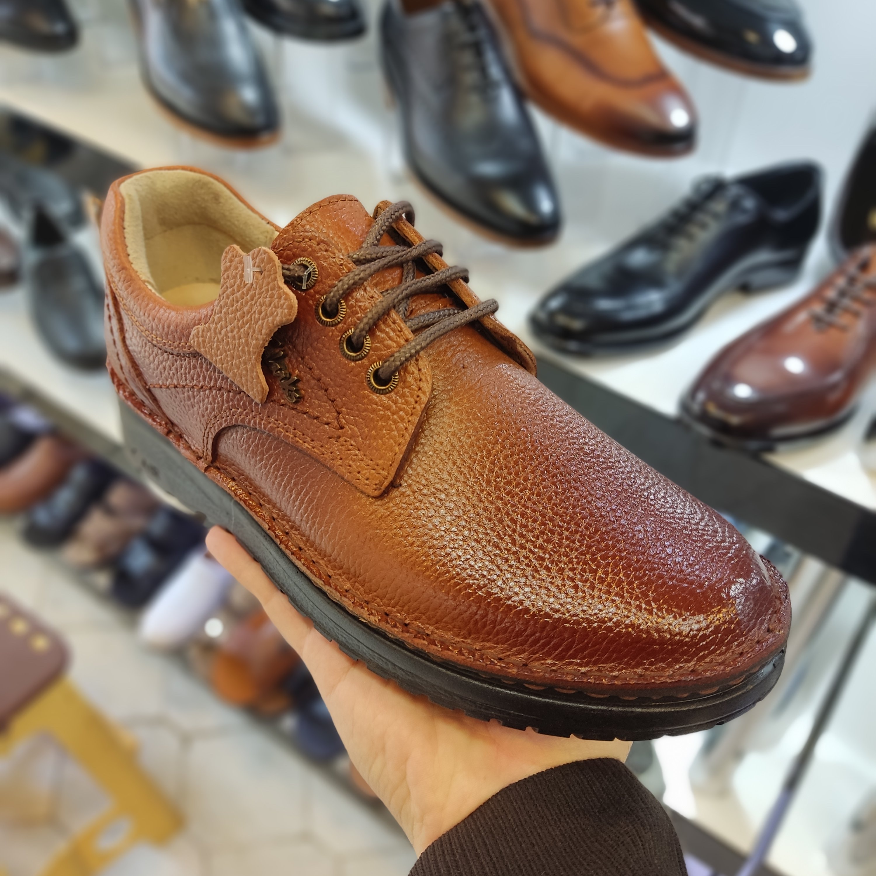 کلارک طبی تمام چرم دور دوخت بند دار