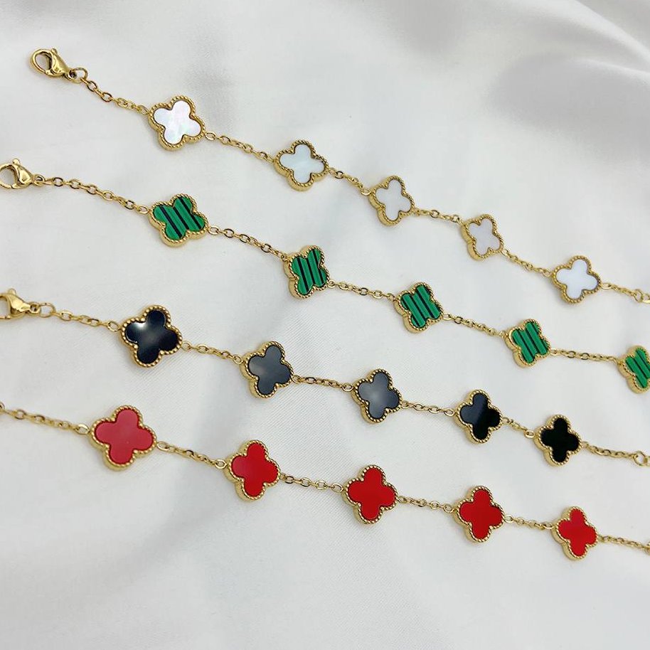 دستبند شیک ونکلیف با رنگ بندی و طرح متنوع، رنگ ثابت 