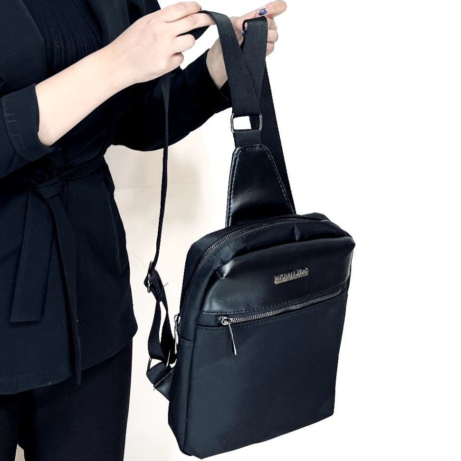 کوله پشتی مشکی ساده و شیک