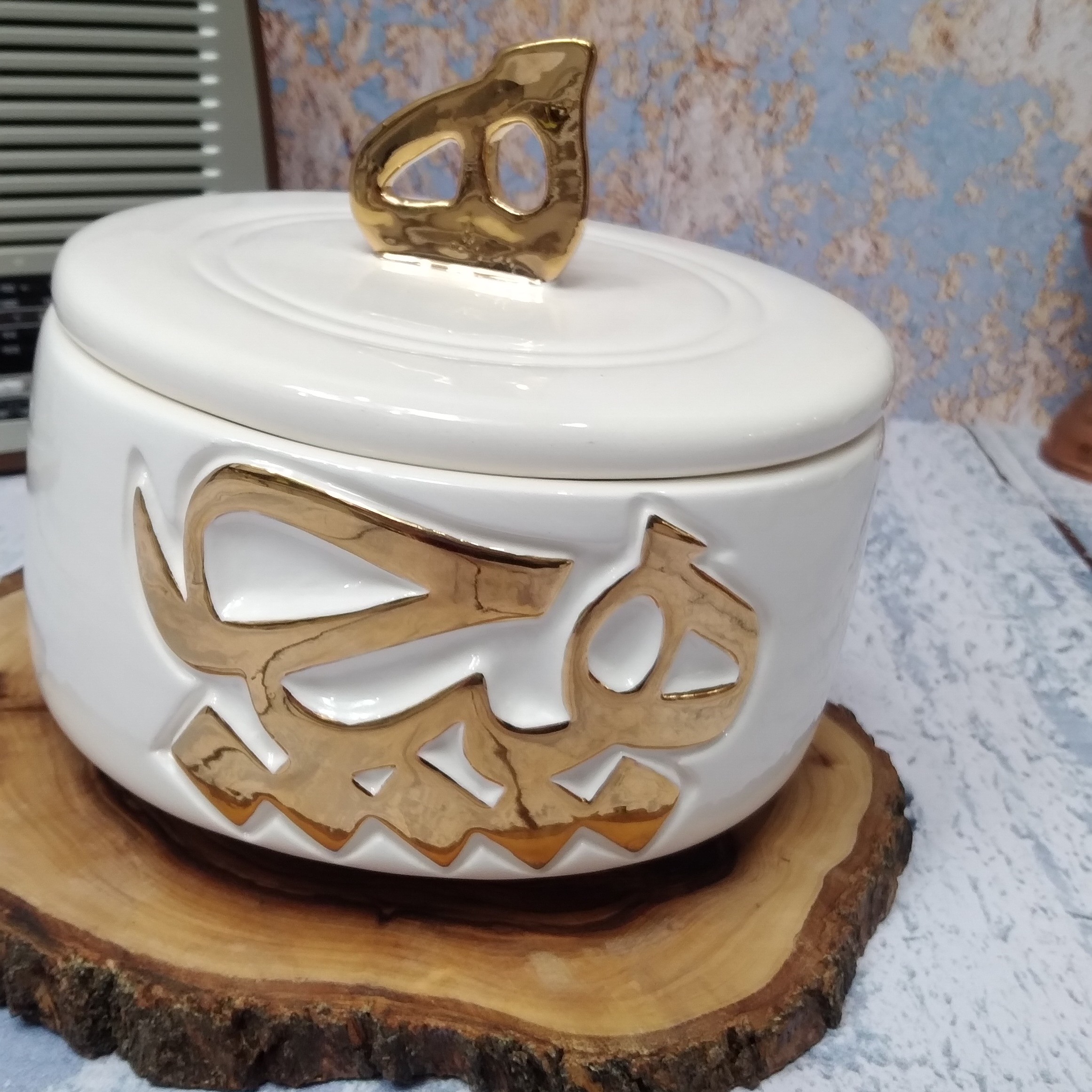 شکلات خوری طرح هیچ