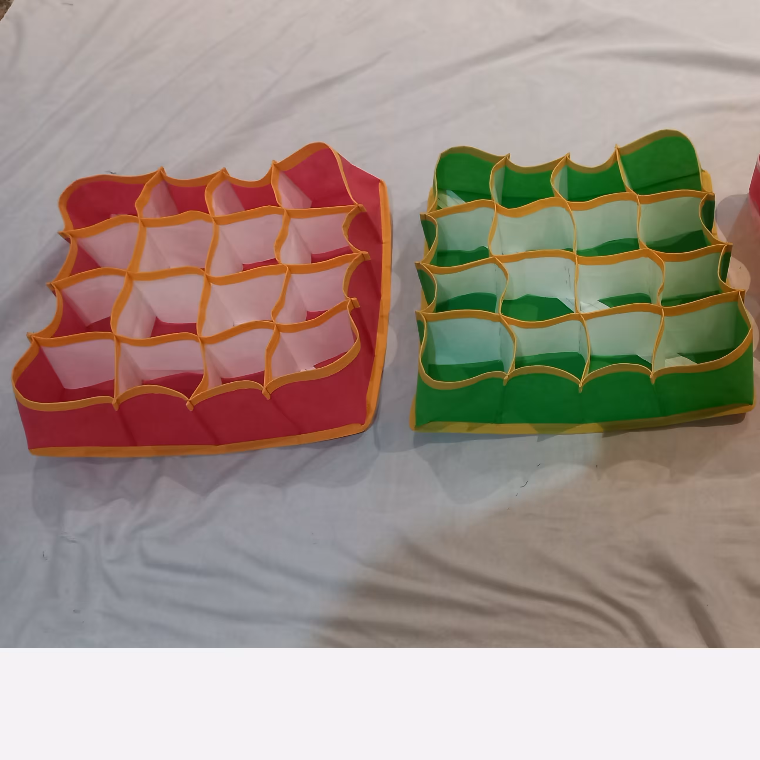 3 عدد نظم دهنده کشو مدل لانه زنبوری 16 خانه با ارسال رایگان به سراسر ایران