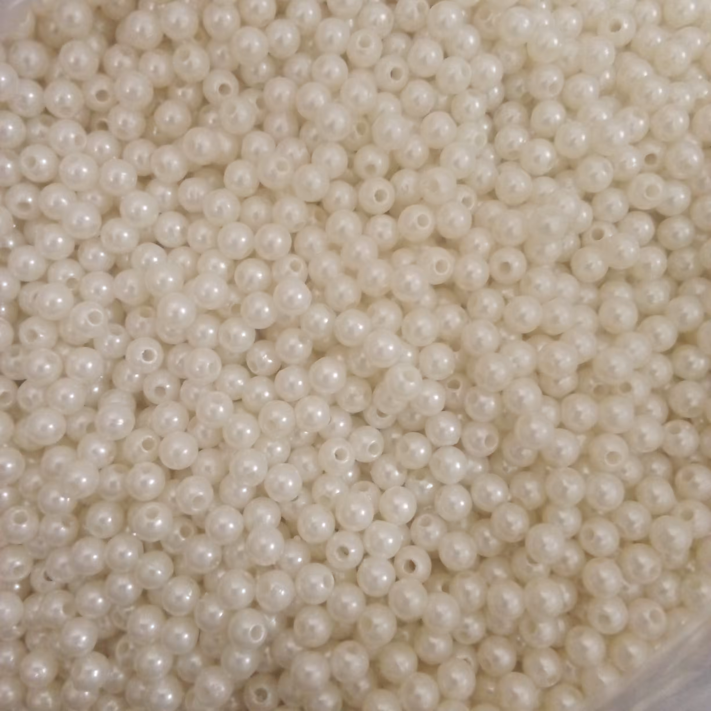 مروارید سفید 