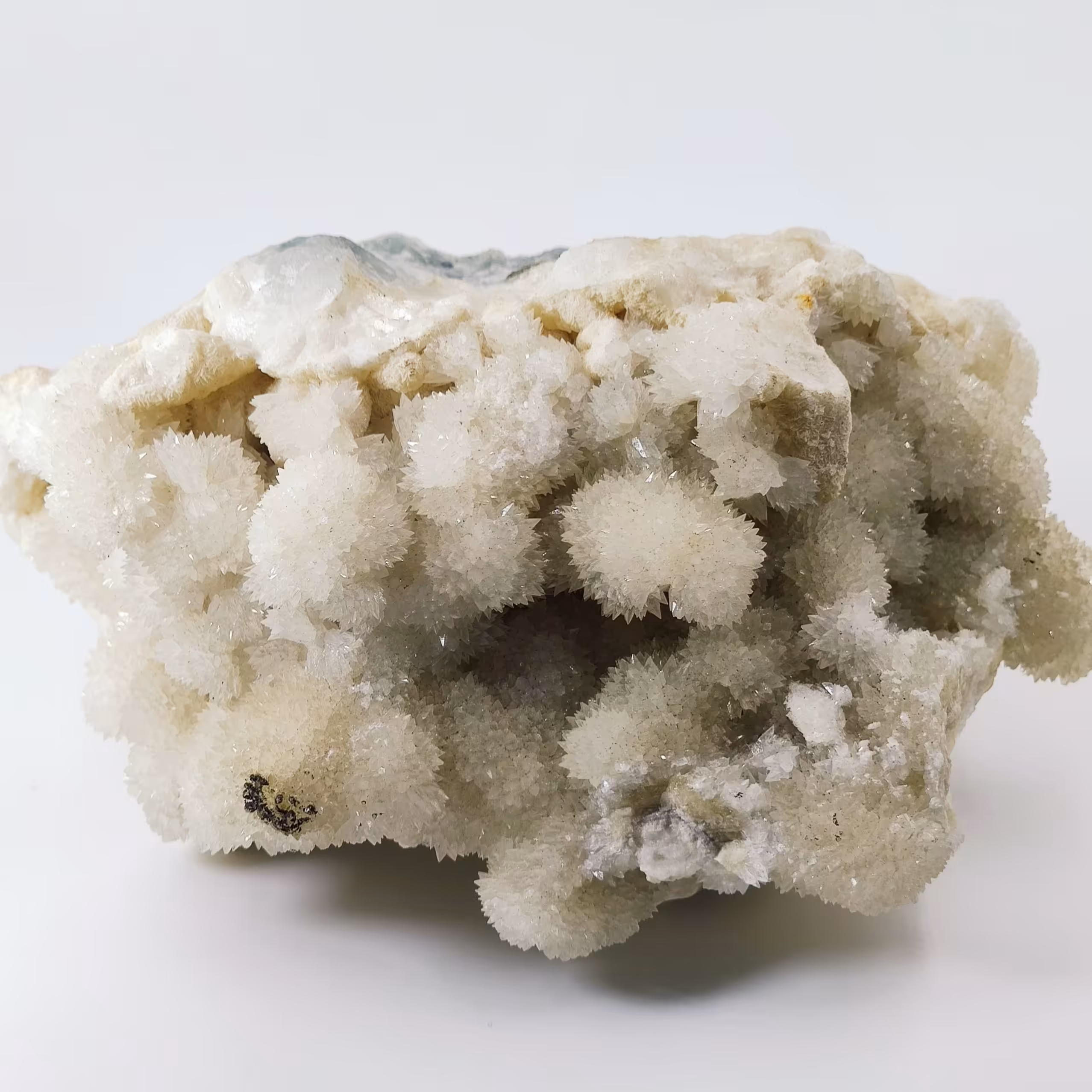 راف سنگ کوارتز و پوشش مشترک کلسیت و دولومیت