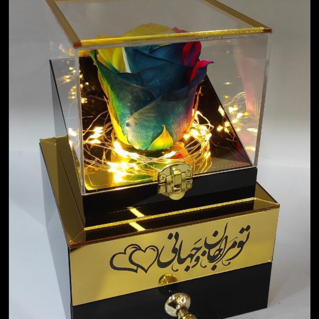 باکس گل رز جاودان مدل گنجینه کشودار مشکی موزیکال