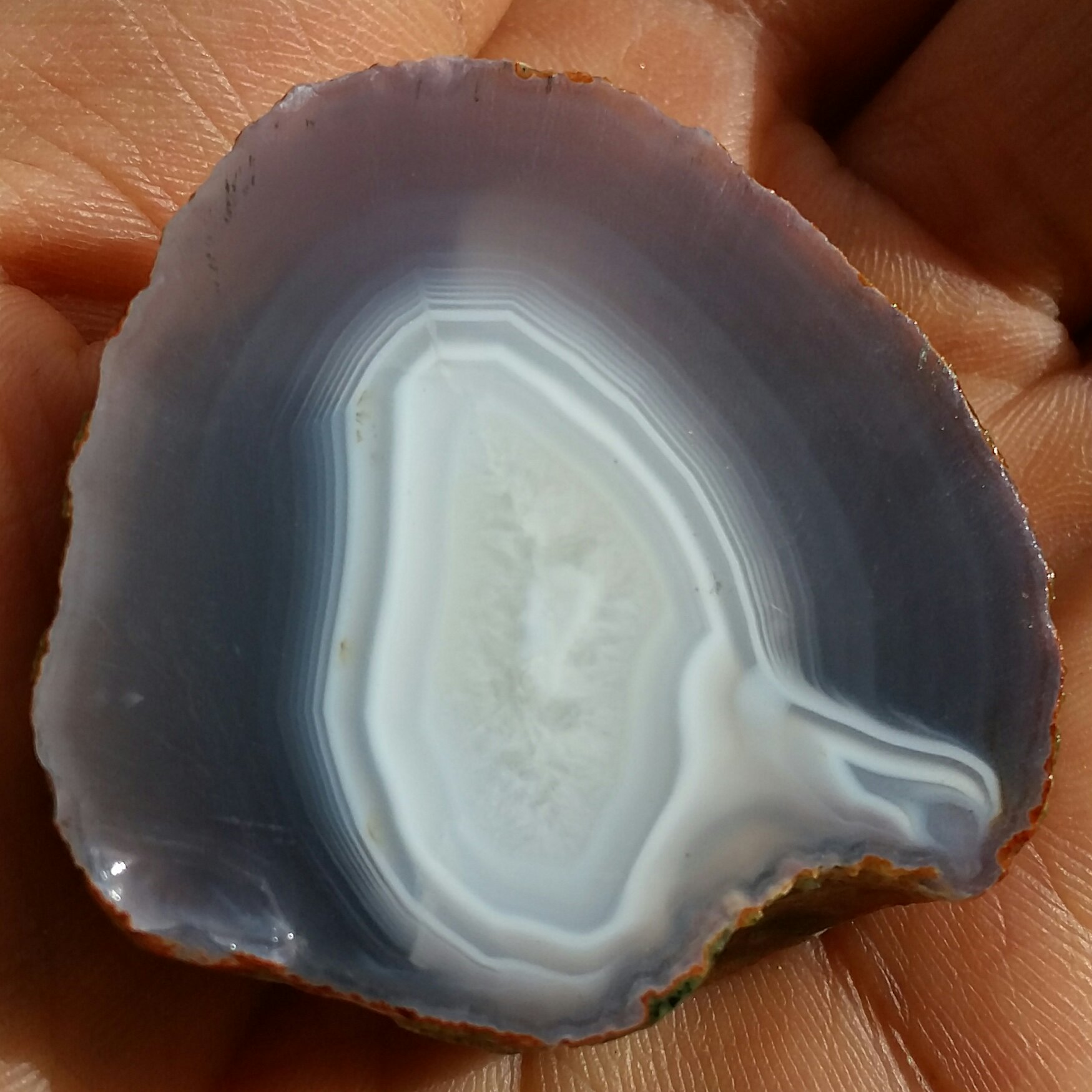 اسلایس سنگ راف عقیق سلیمانی 3بعدی رنگی بی نظیییر بسیارررر دیدنی کاملا طبیعی زیبااا
 محشر