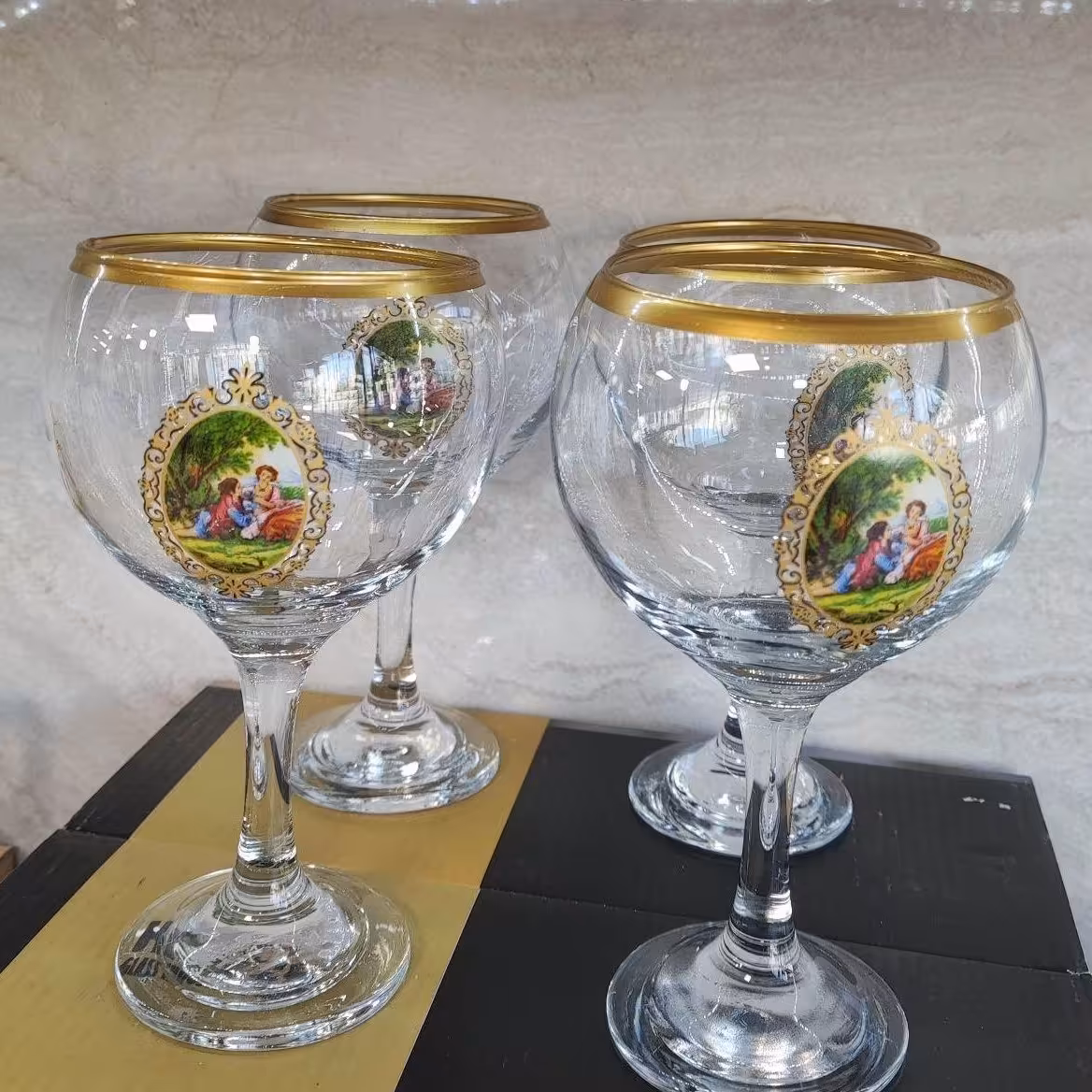 گیلاس خوری لب طلا یک دست