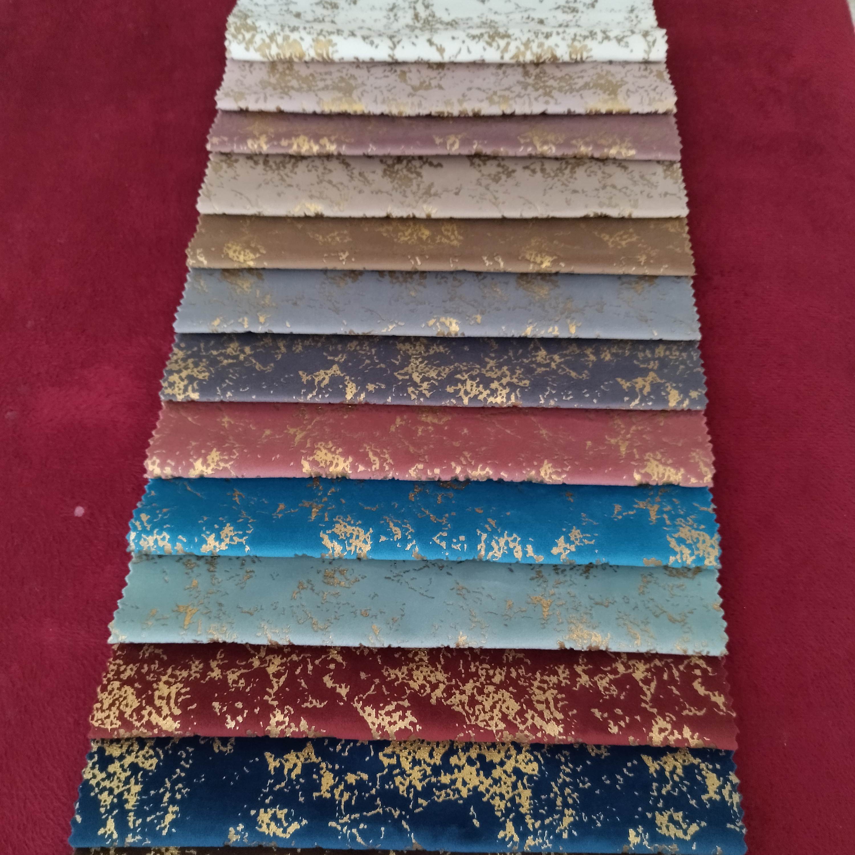 مخمل پتینه طلاکوب عرض 150 در رنگ بندی (بصورت متری)