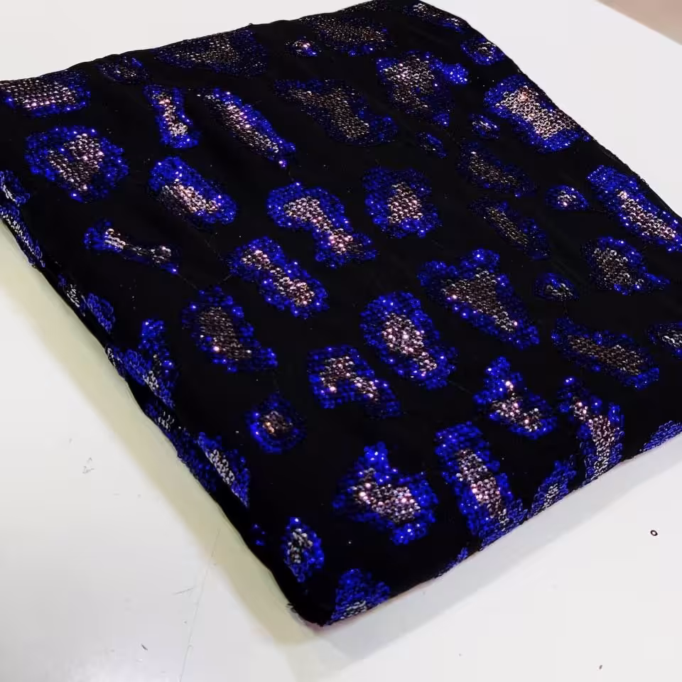 پارچه حریر پولکی پلنگی. قیمت قواره سه متر و نیم