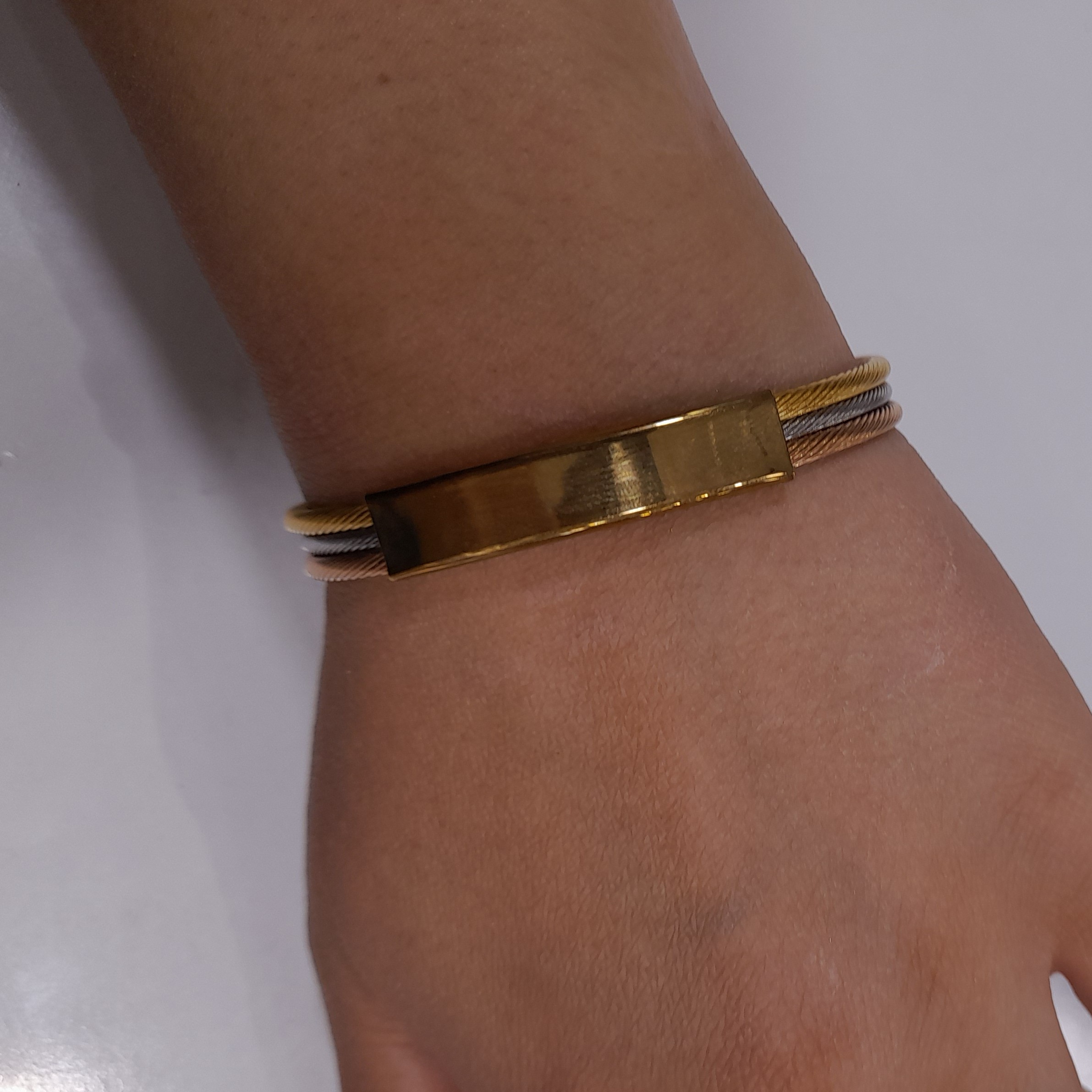 دستبند سه رنگ